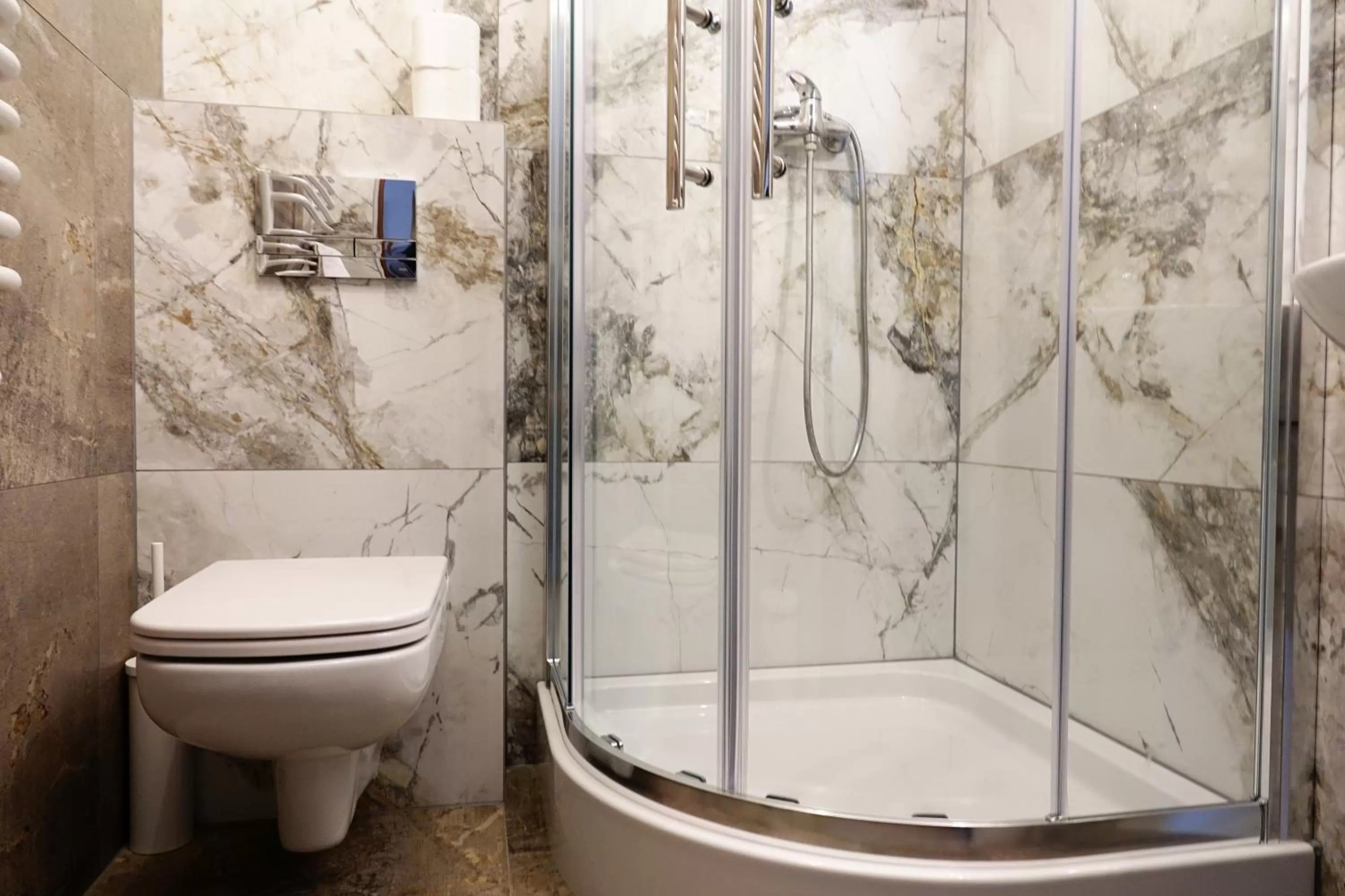 Bathroom in Zajazd Białczański Dom Wypoczynkowy Restauracja