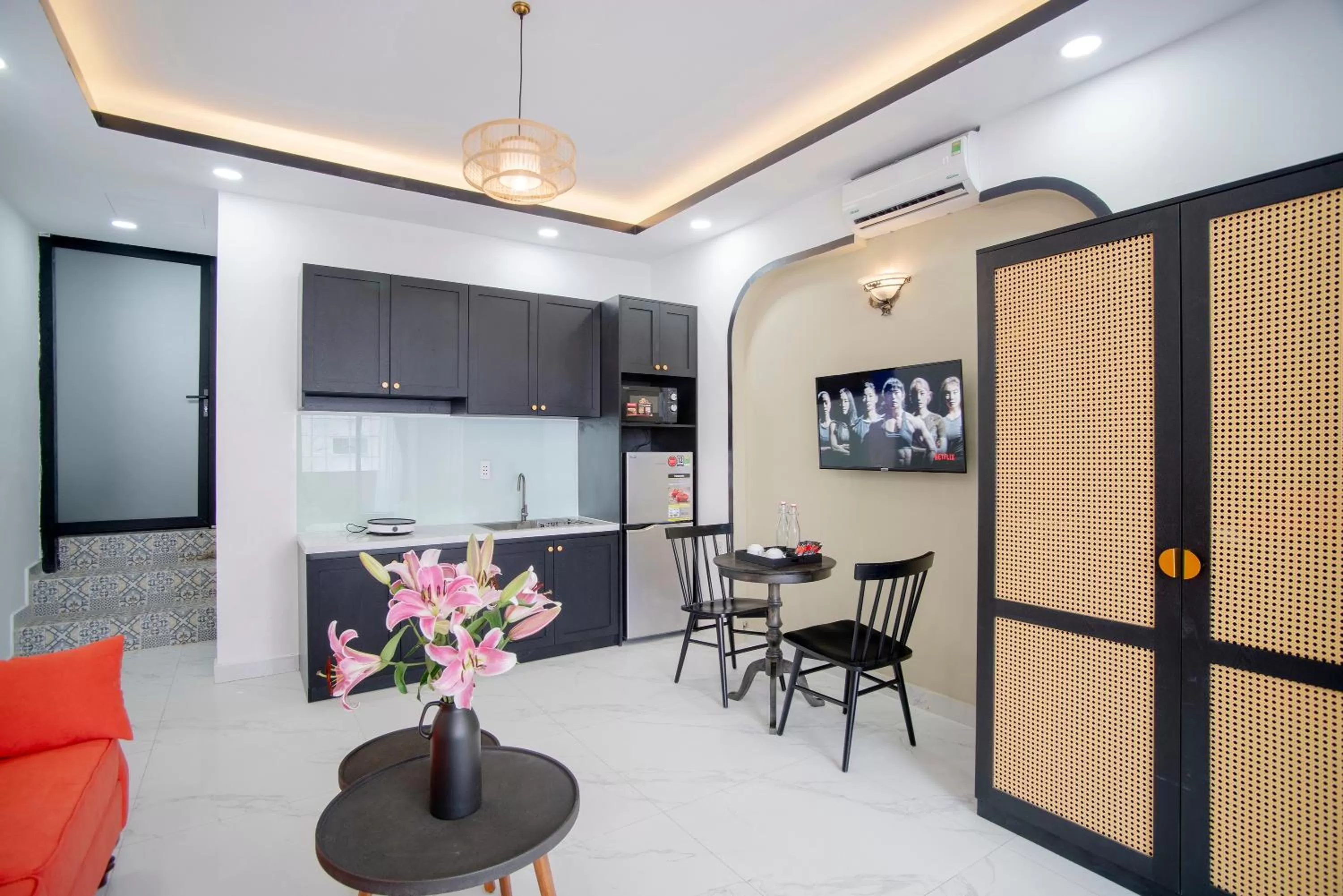 wardrobe in SAZI BEN THANH Hotel HCM