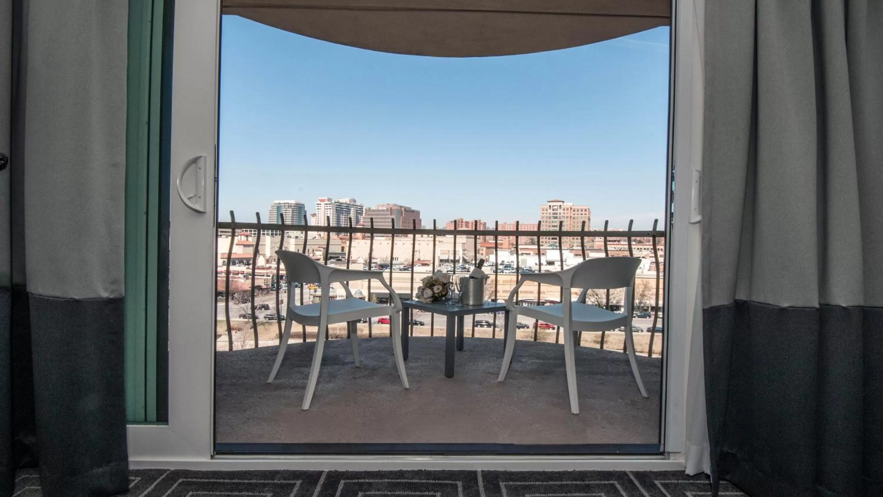 Balcony/Terrace in InterContinental Kansas City at the Plaza by IHG