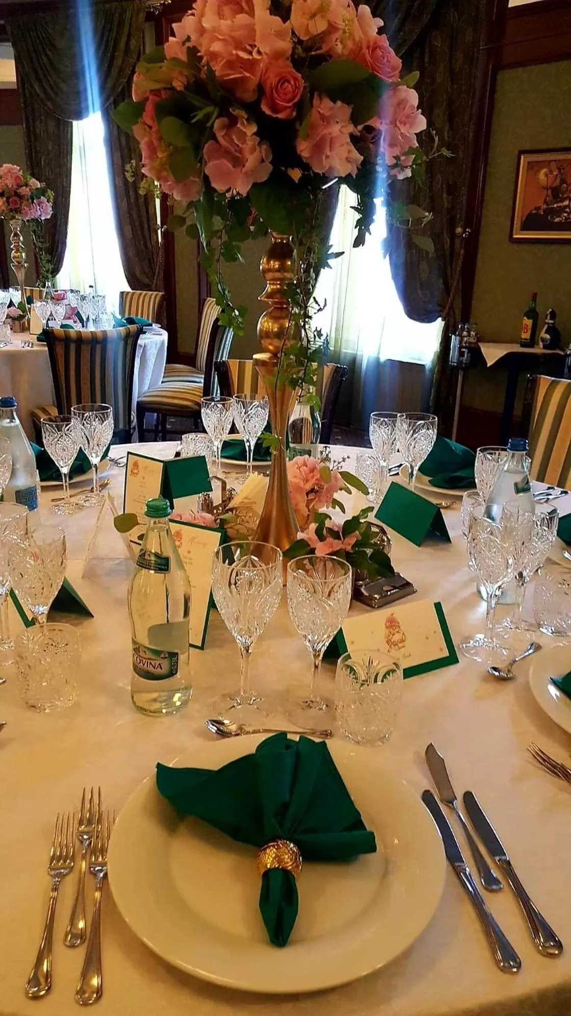 Food close-up, Restaurant/Places to Eat in Hotel Select