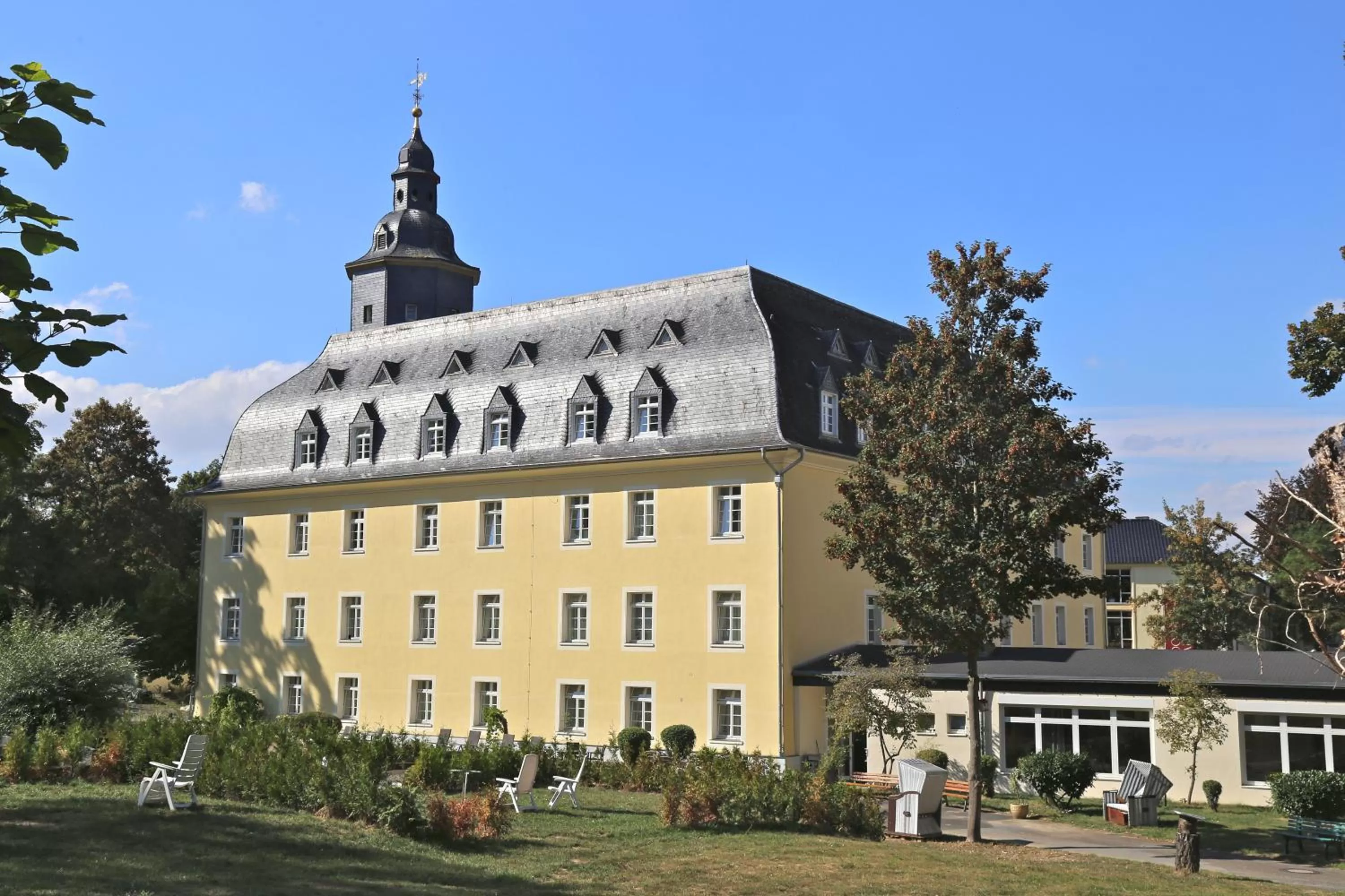Property building in Schlosshotel Domäne Walberberg