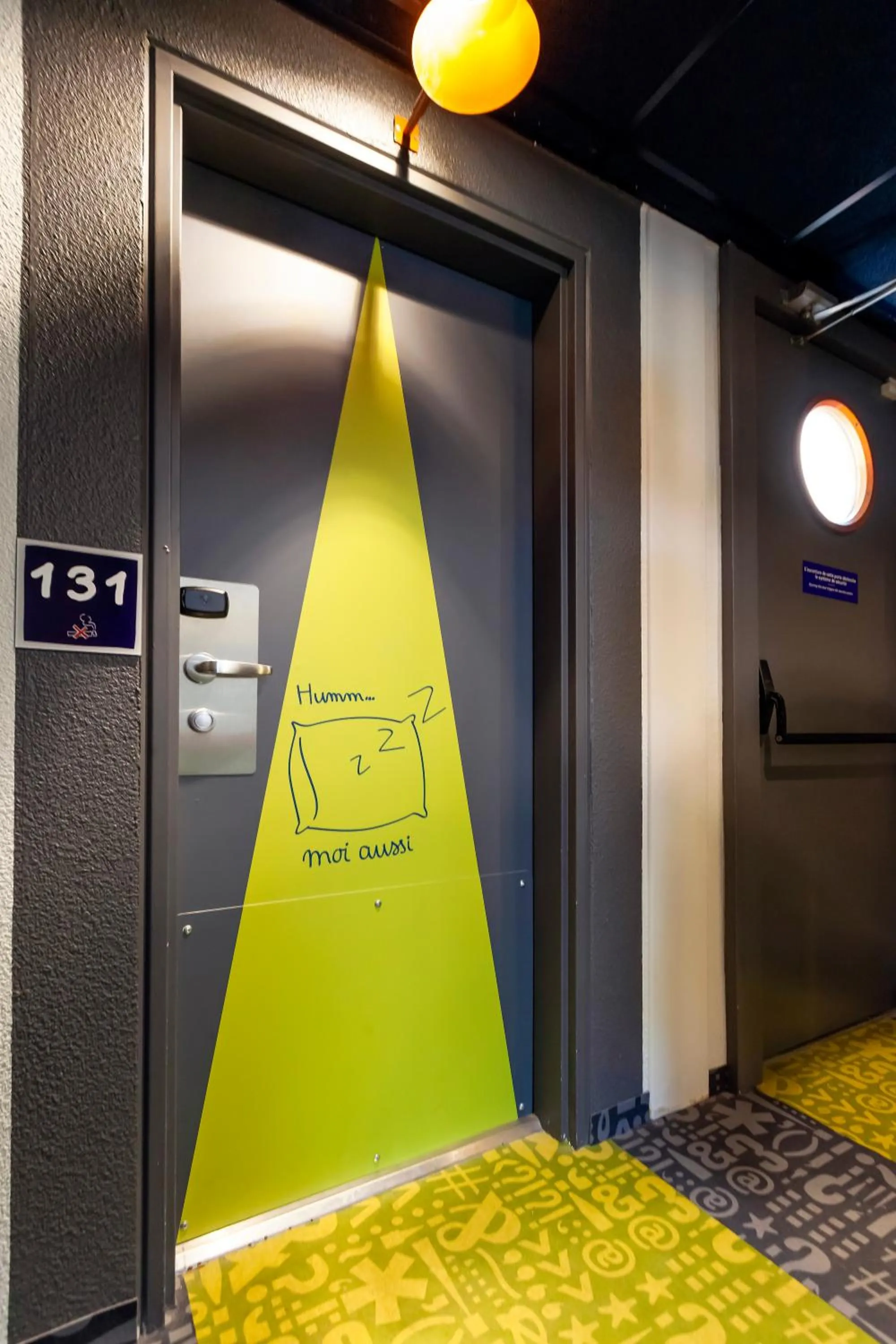 Bedroom in ibis budget Antony Massy rénové 2024