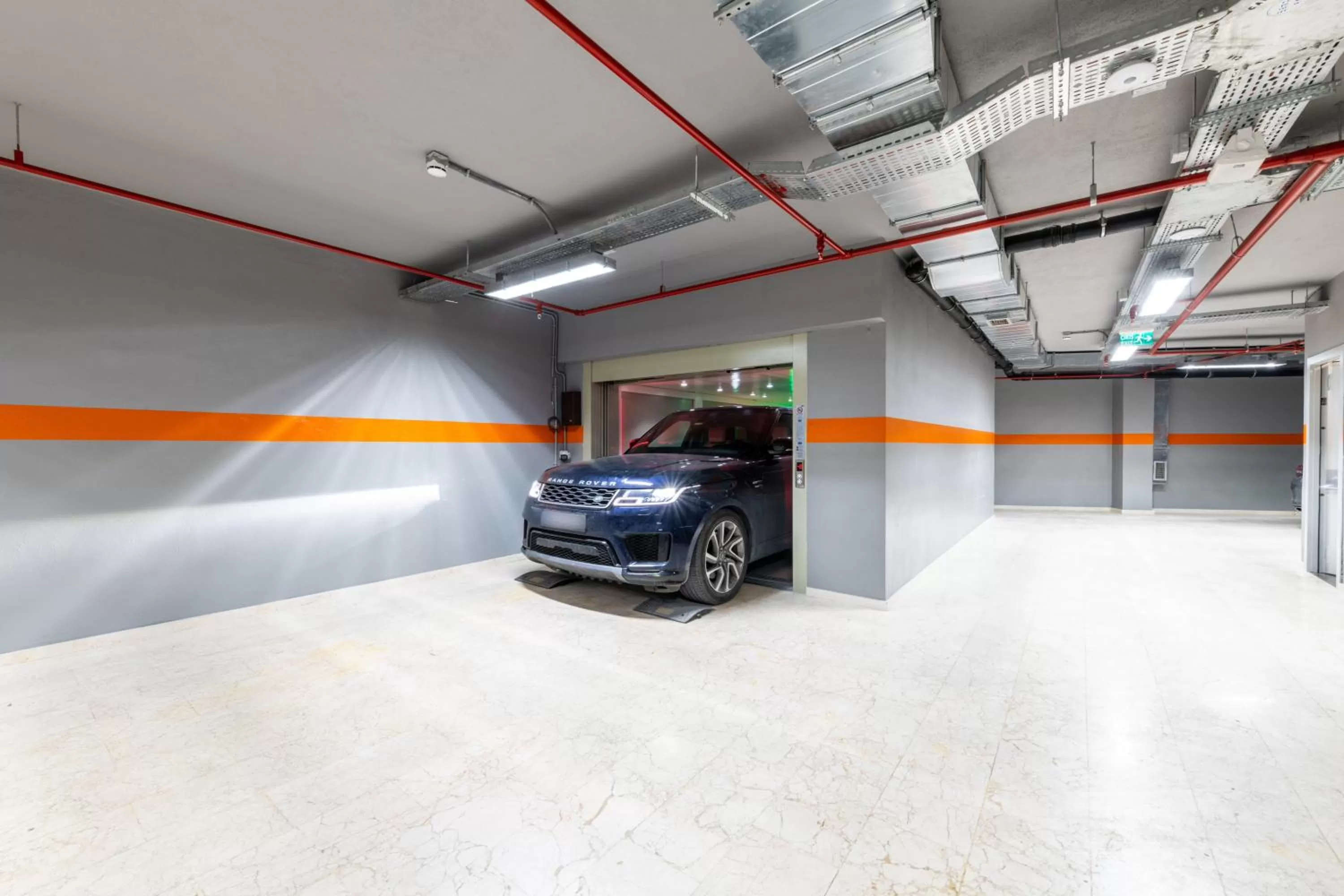 Parking in Aprilis Deluxe Hotel