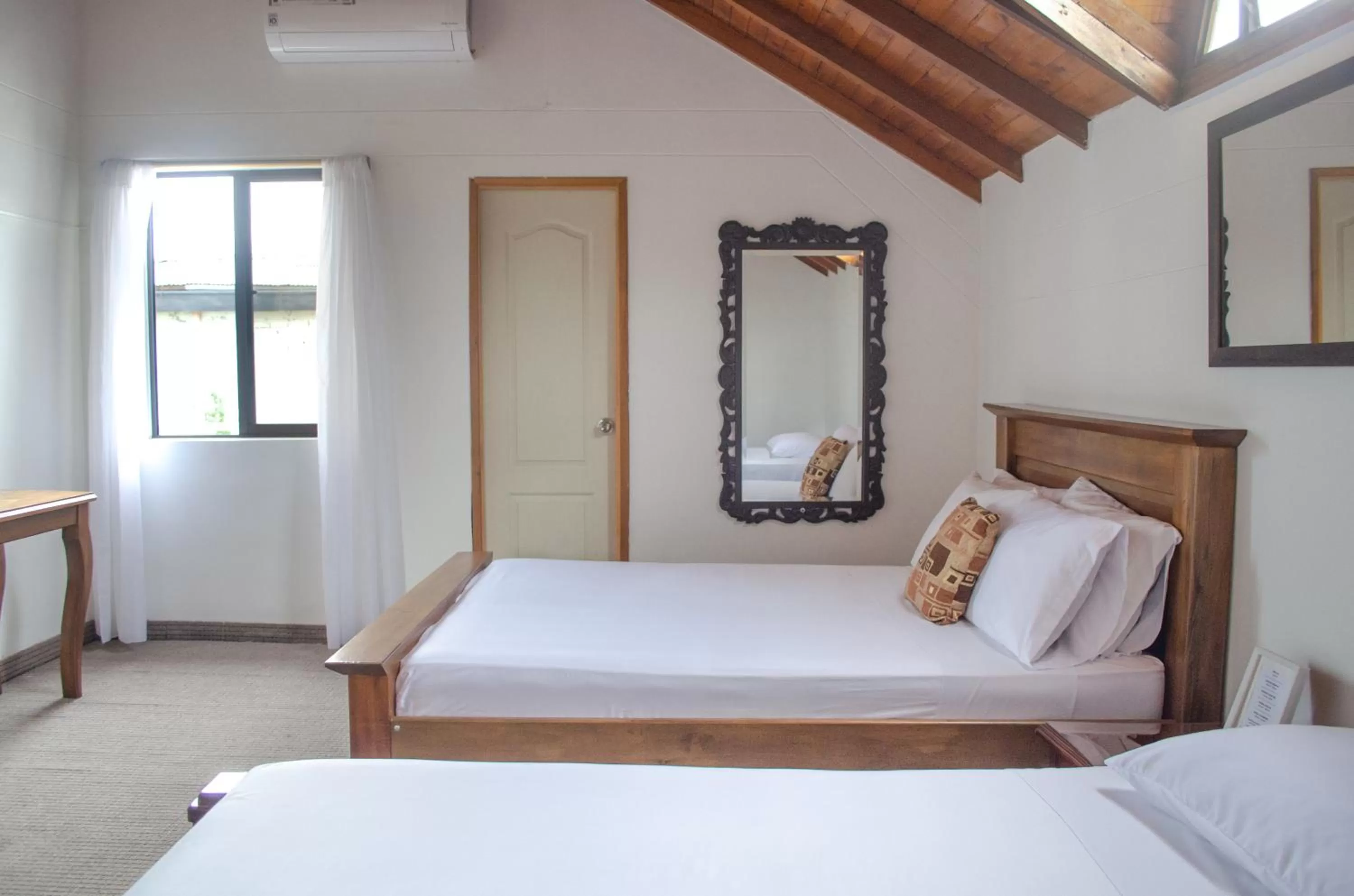 Bed in Hotel Santa Isabel