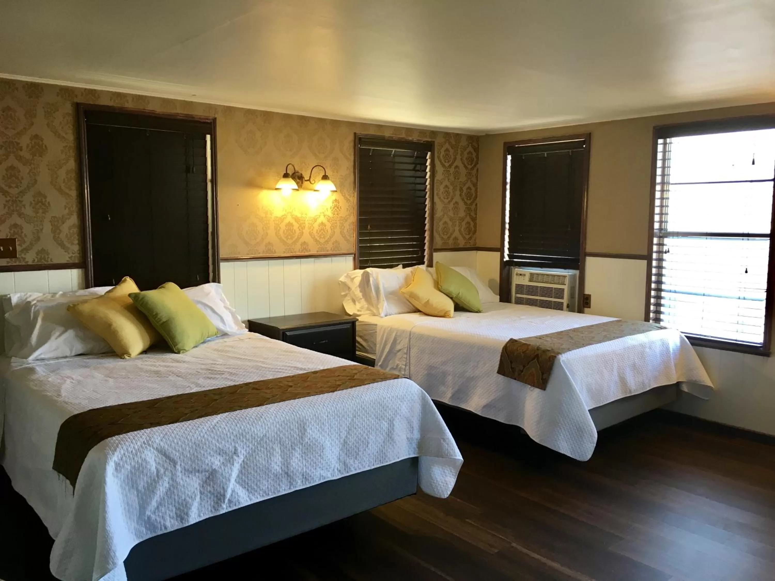 Bedroom, Bed in 7A Ranch