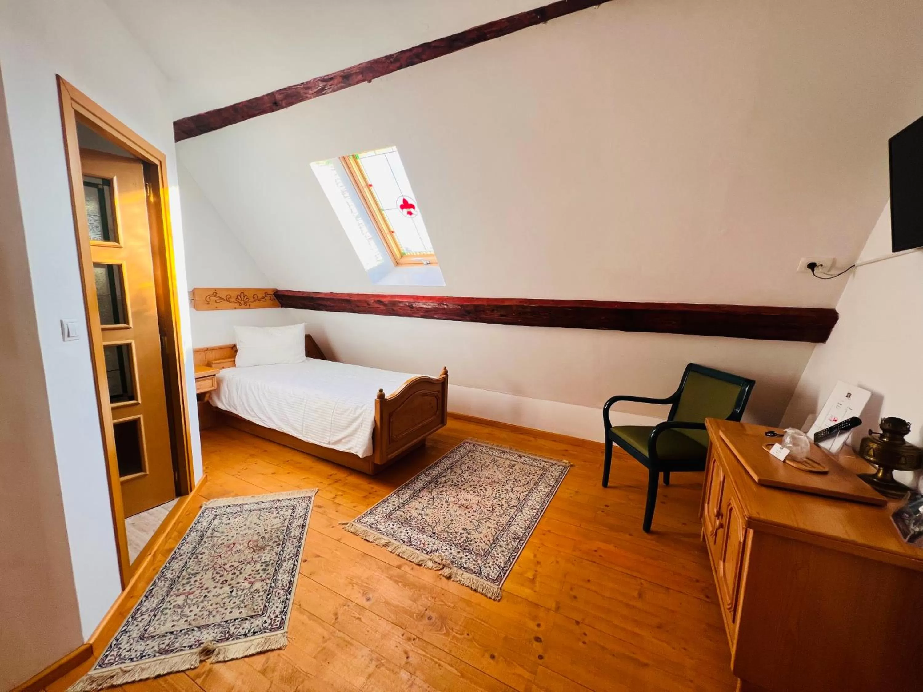 Photo of the whole room in Armenopolis - Adults Only