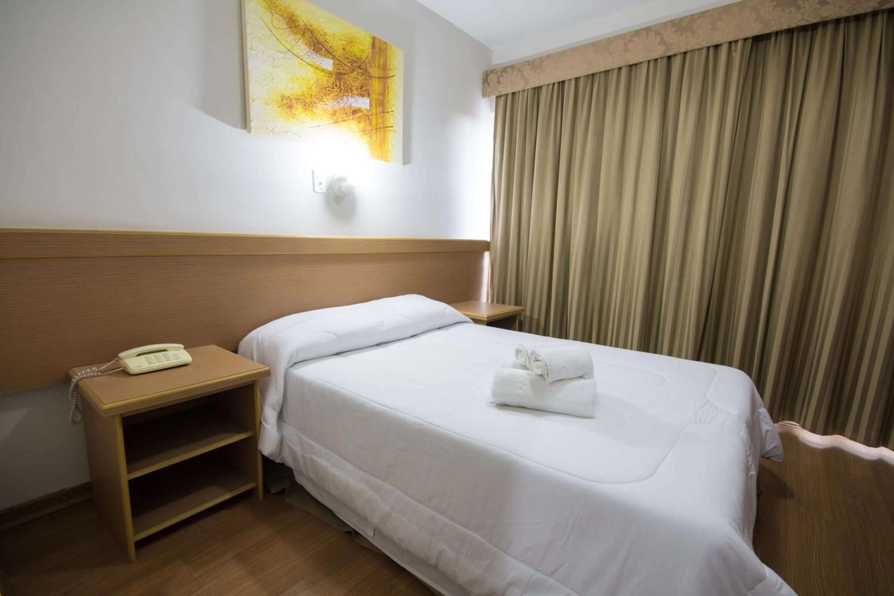 Bed in Hotel Nacional Inn Poços de Caldas - Lazer completo e Gastronomia no Centro