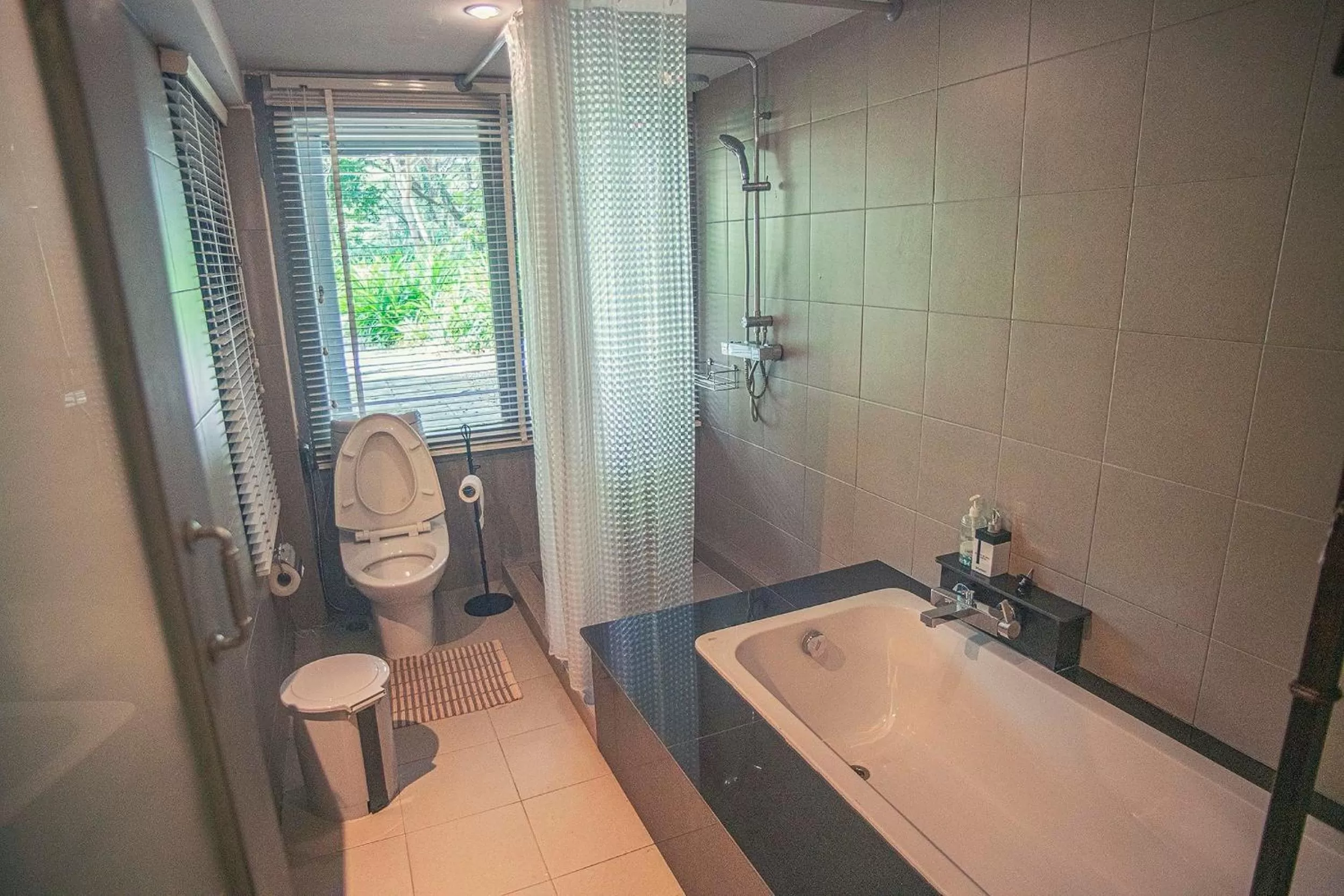 Bathroom in Baan Suan Residence เฮือนพักบ้านสวน