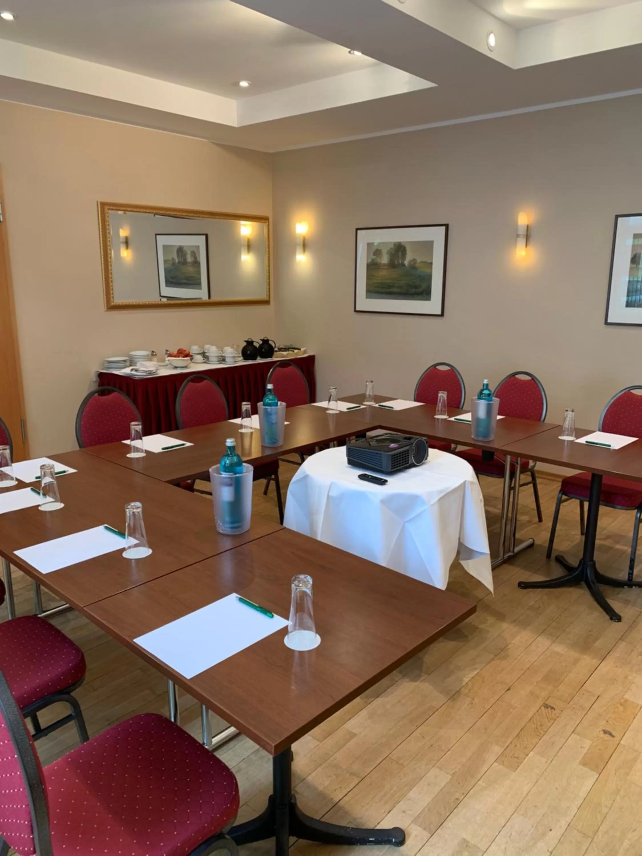 Banquet/Function facilities, Restaurant/Places to Eat in Altstadt Hotel