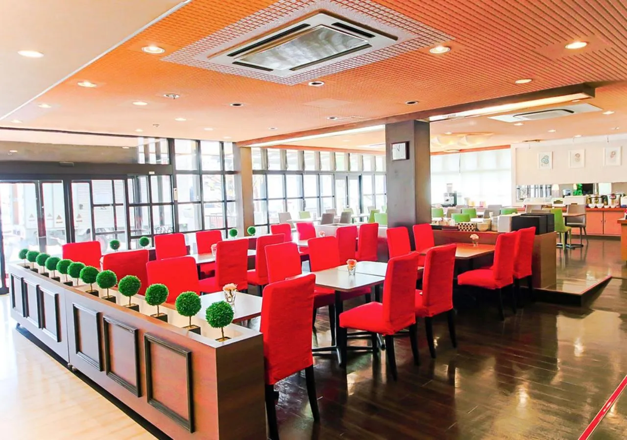 Communal lounge/ TV room in Hotel Kazusa