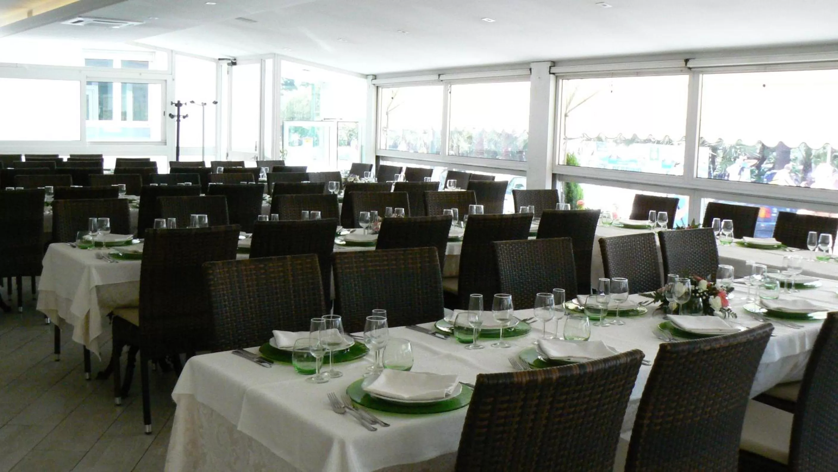 Restaurant/places to eat in Hotel Marinella