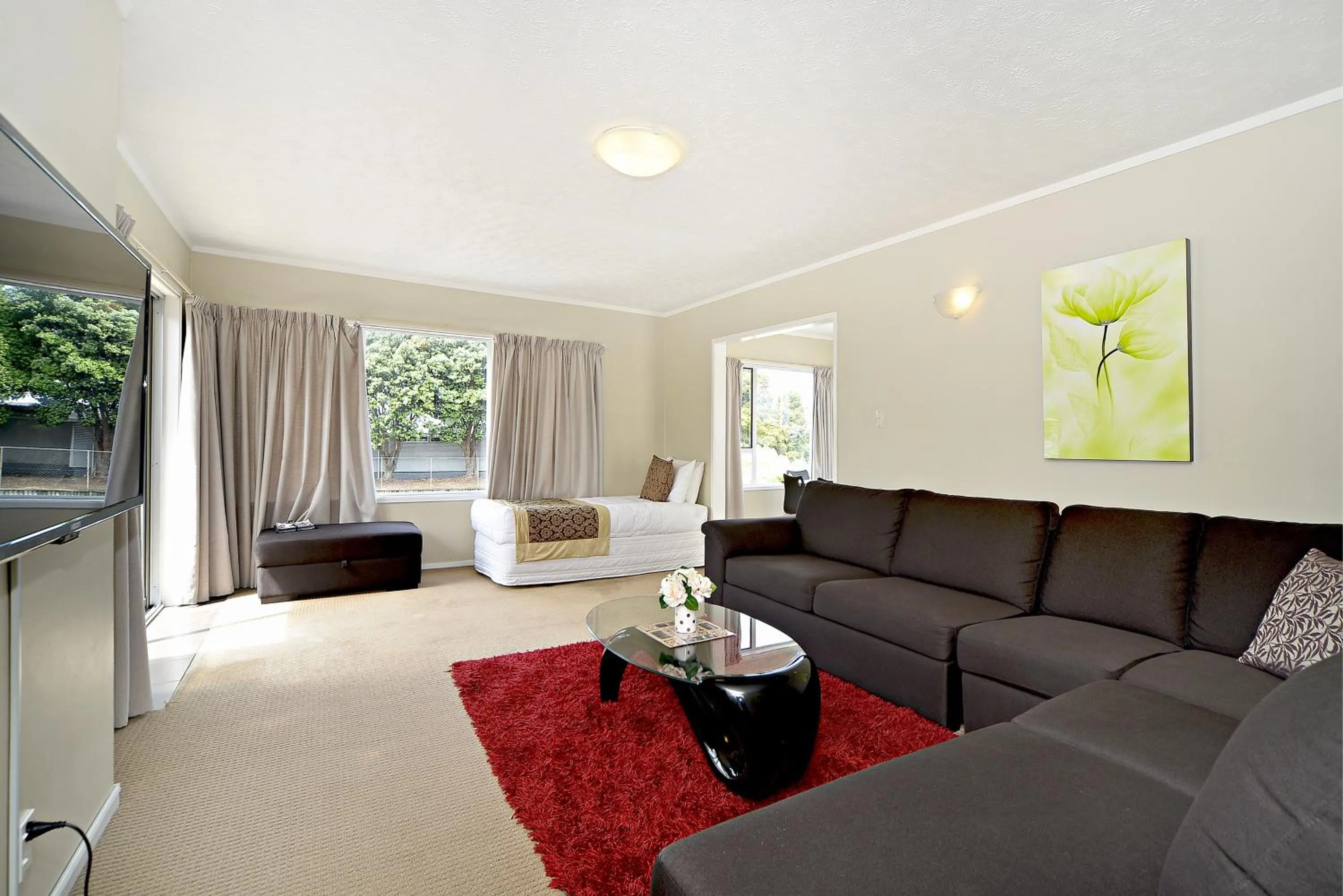 Living room in Takapuna Motor Lodge