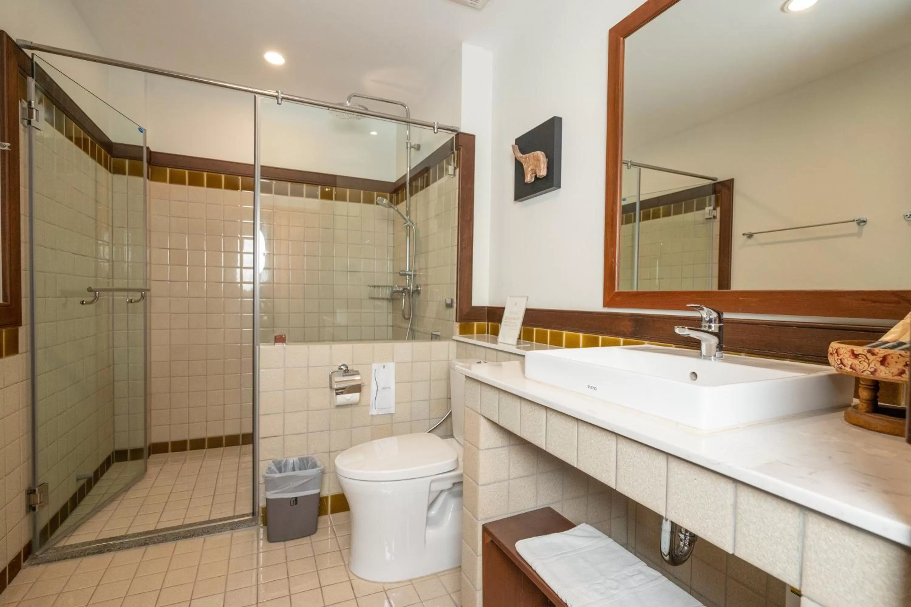 Shower in Villa Sanpakoi