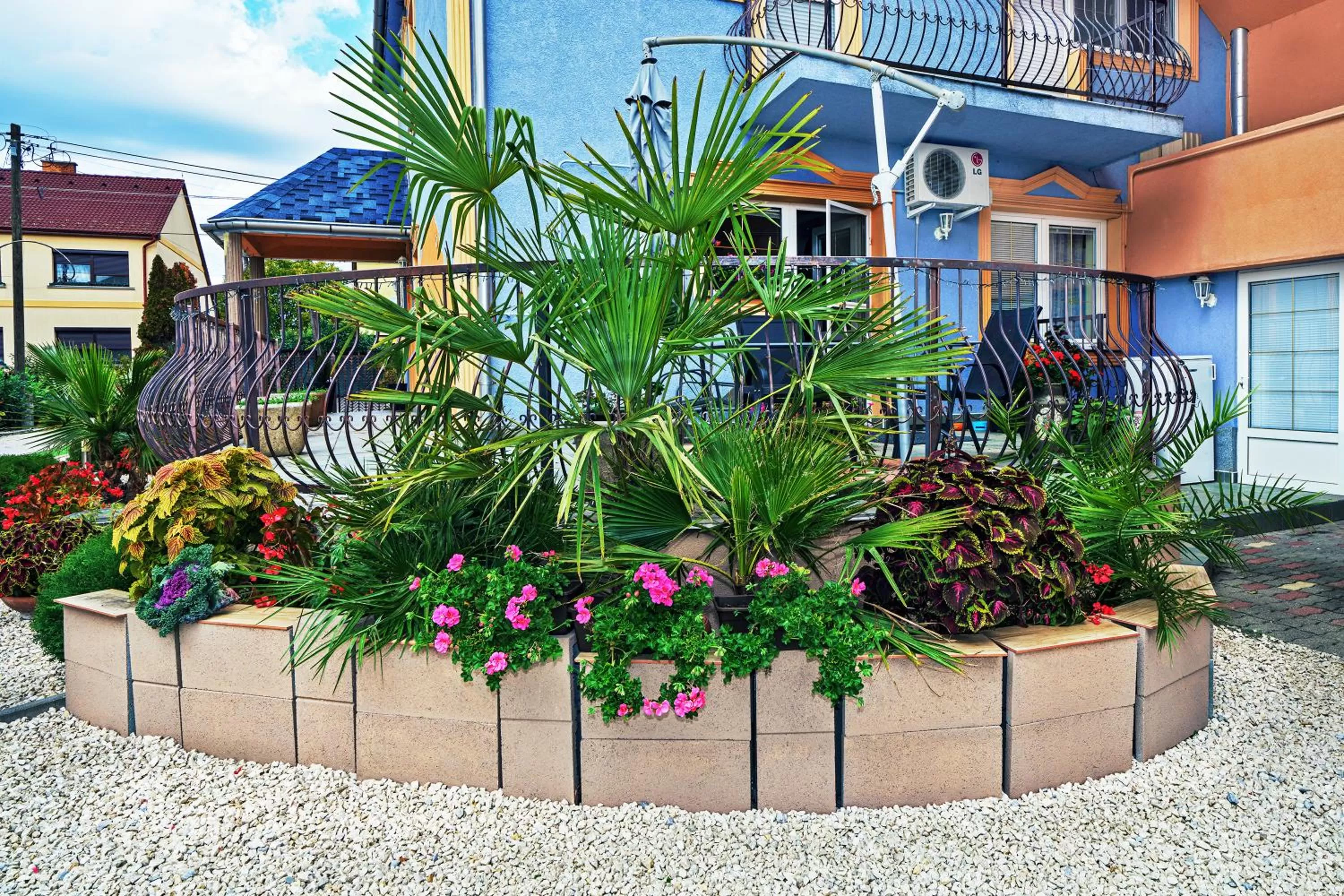 Property Building in Vintiamo Apartmanok