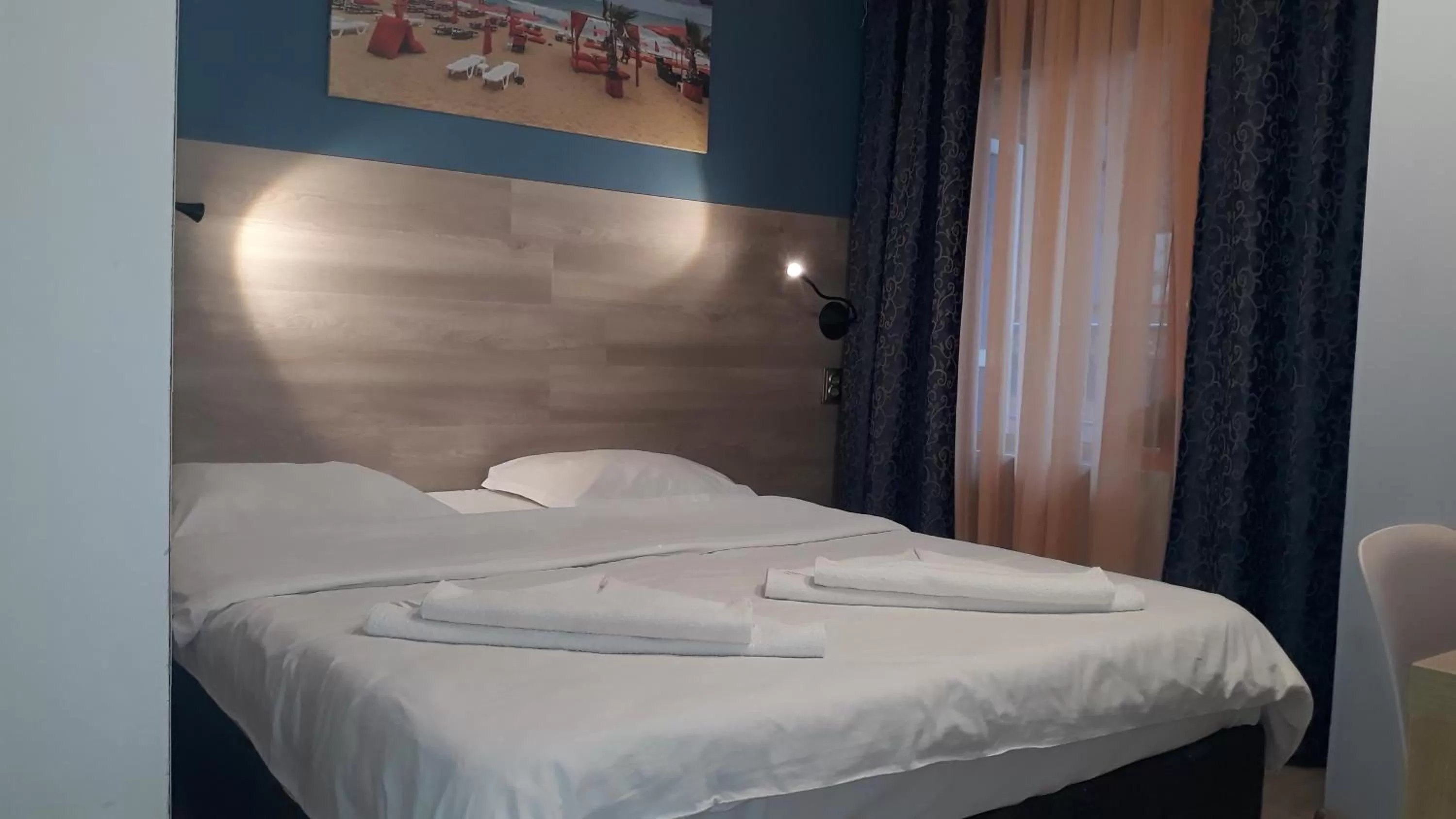 Bed in Family Hotel Jemelly