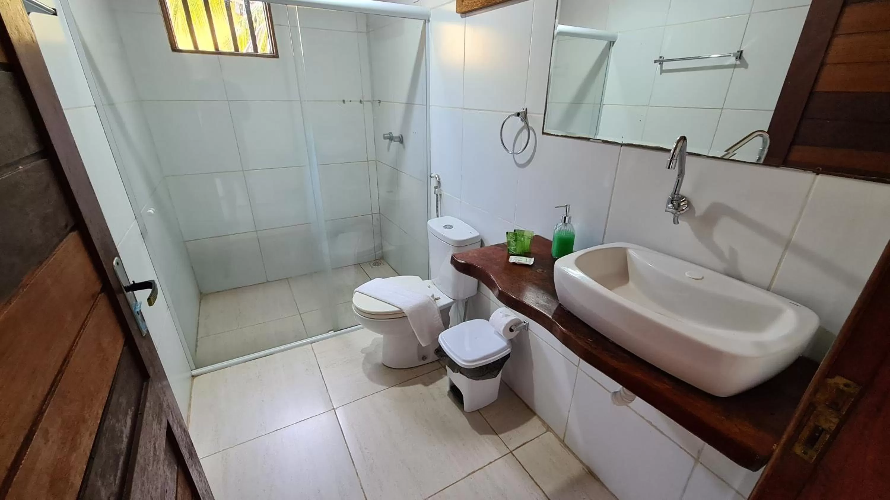 Toilet, Bathroom in Pousada e Restaurante Encanto das Águas