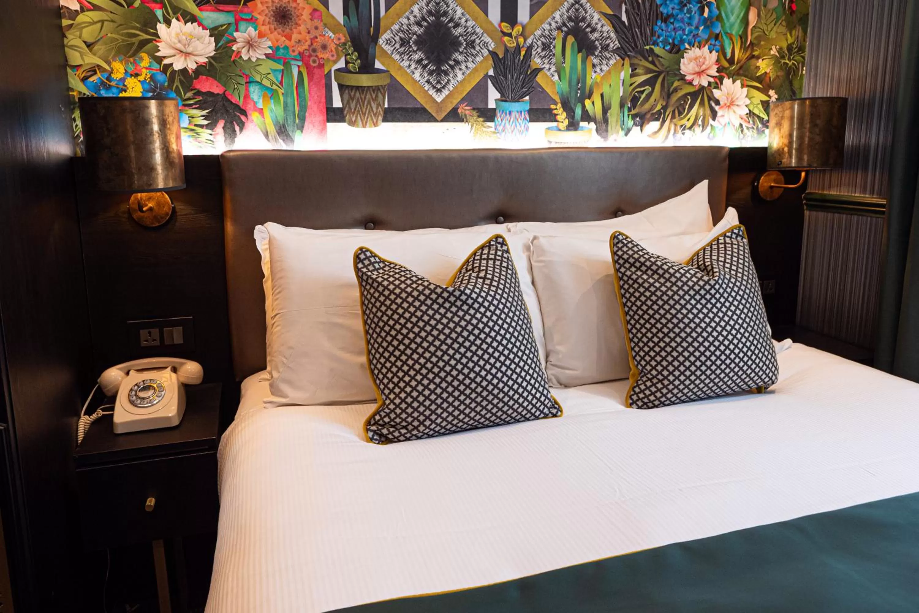 Bed in Hyde Park Green