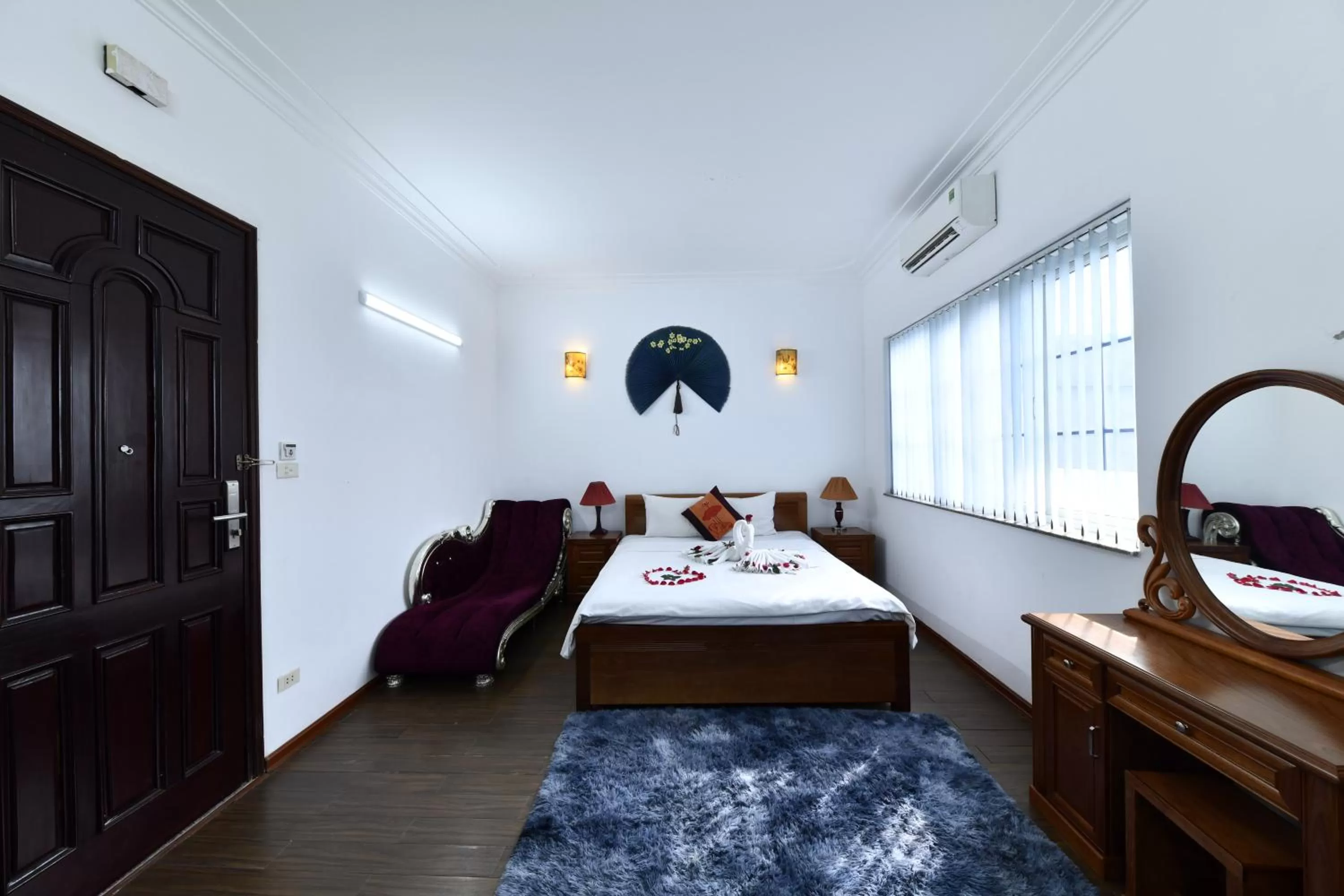 Bed in Phoenix Legend Hotel Hanoi