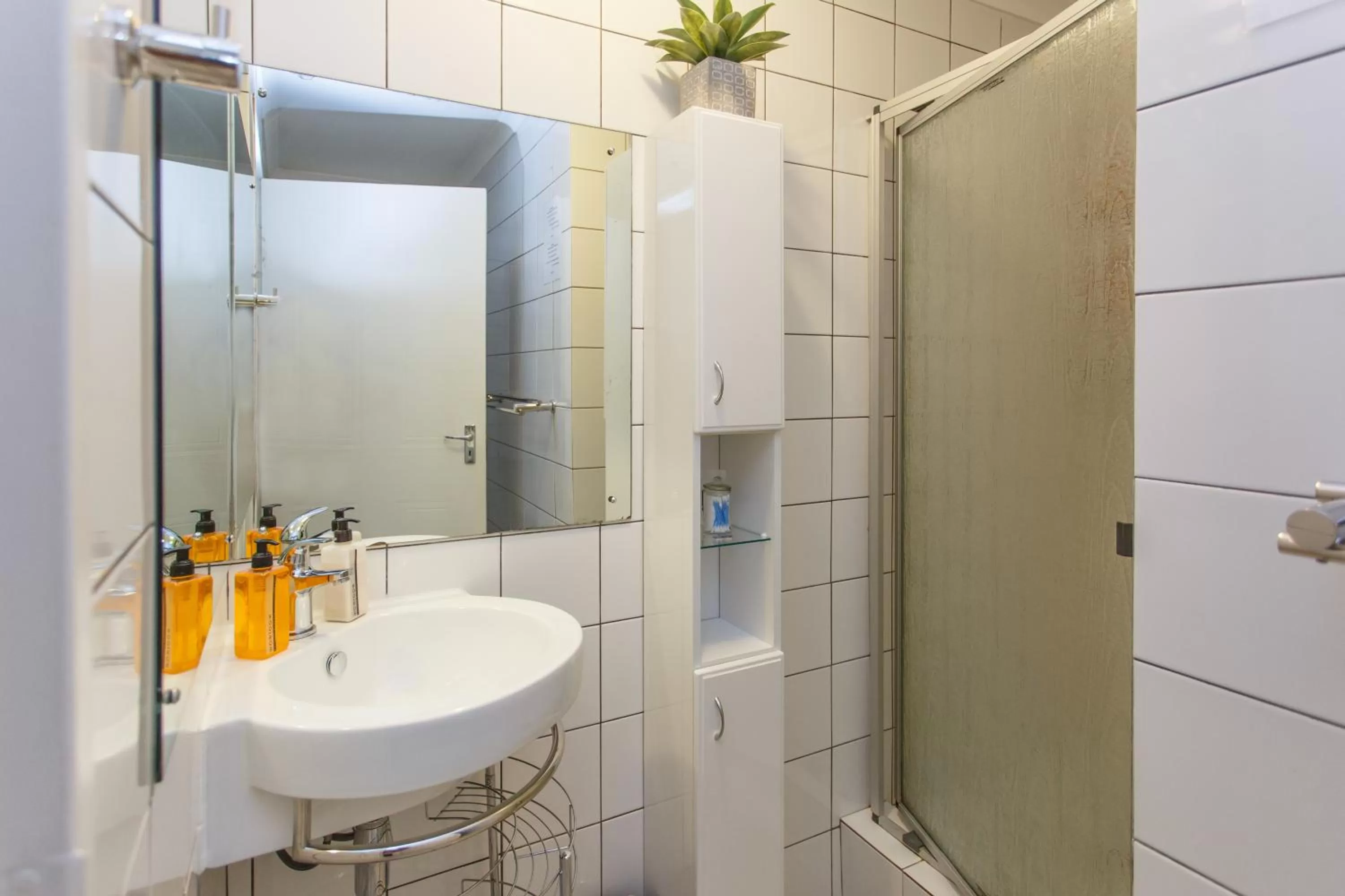 Bathroom in Raw Karoo Guest House