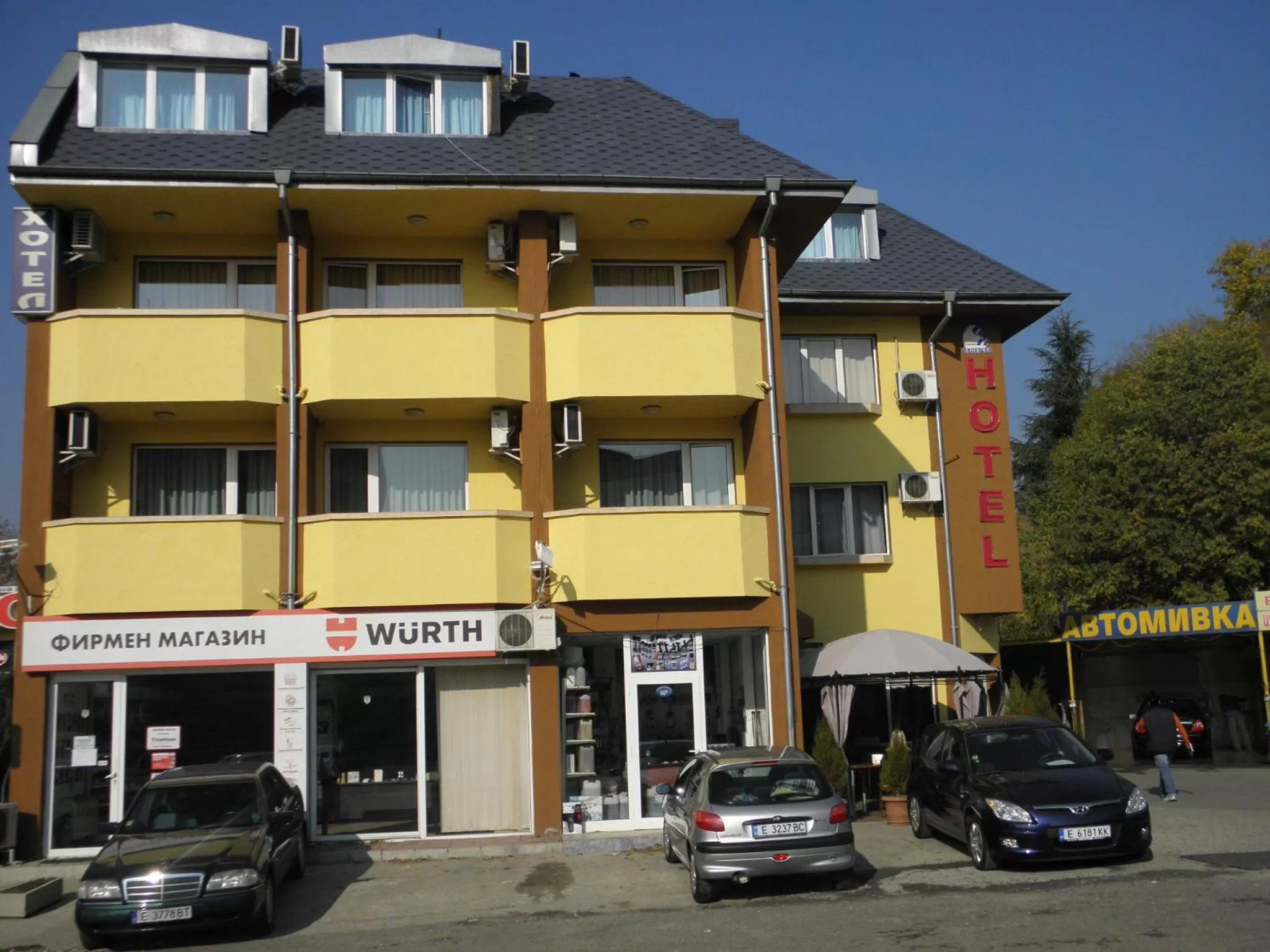 Facade/entrance in Hotel Pilevski