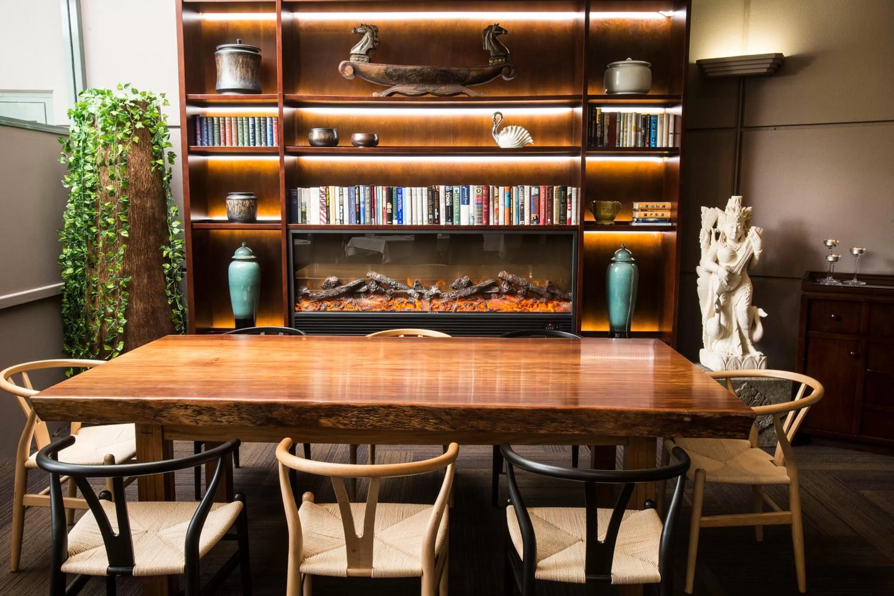 Restaurant/places to eat in Pagoda Resort & Spa