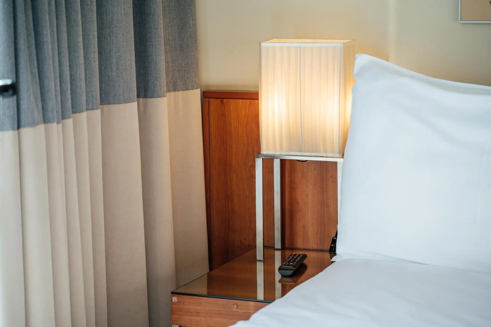 Bedroom, Bed in Peakture Hotel