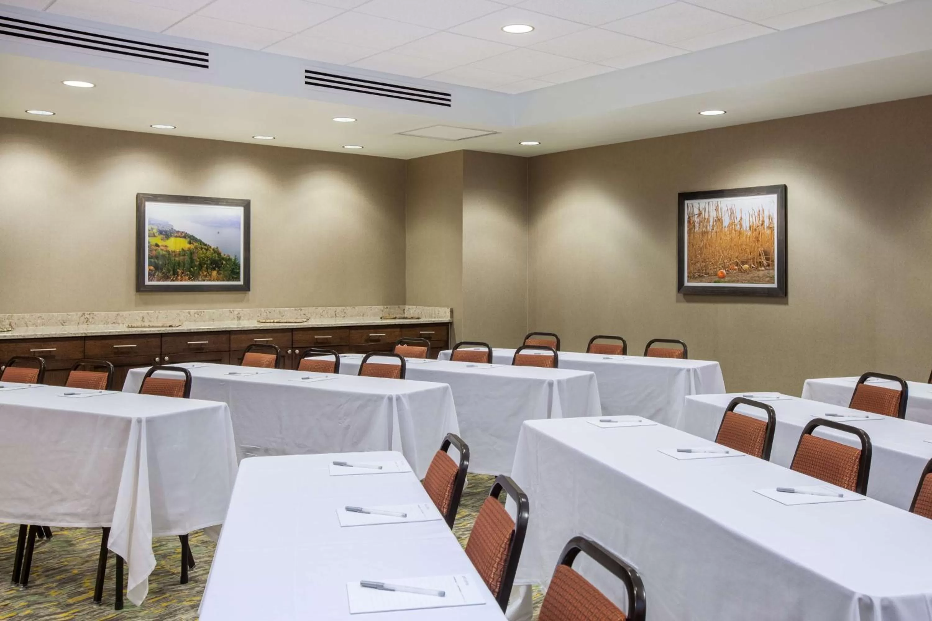Meeting/conference room in Hampton Inn & Suites Pasco/Tri-Cities, WA
