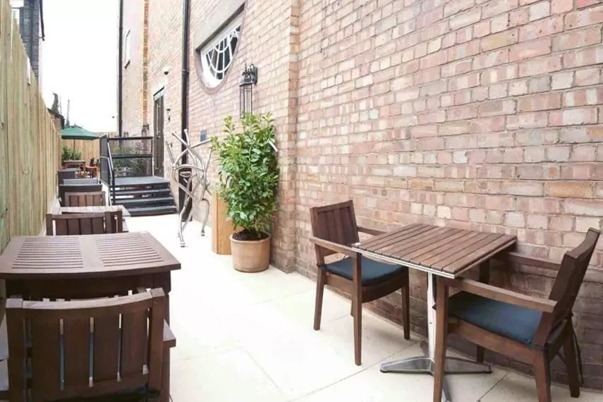 Garden in The Hippodrome Wetherspoon