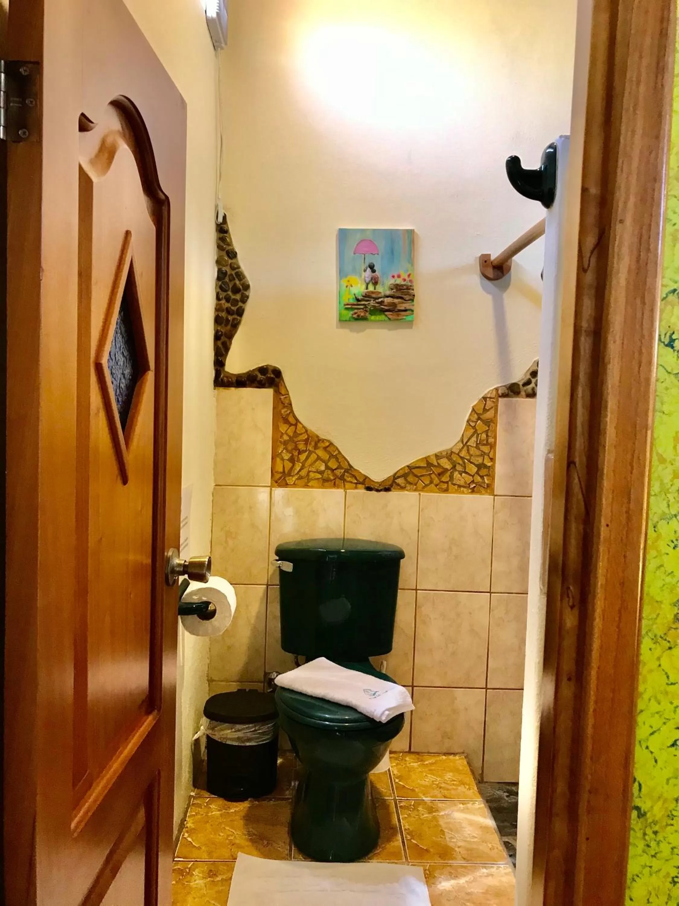 Bathroom in Casa del Lago Lodging House