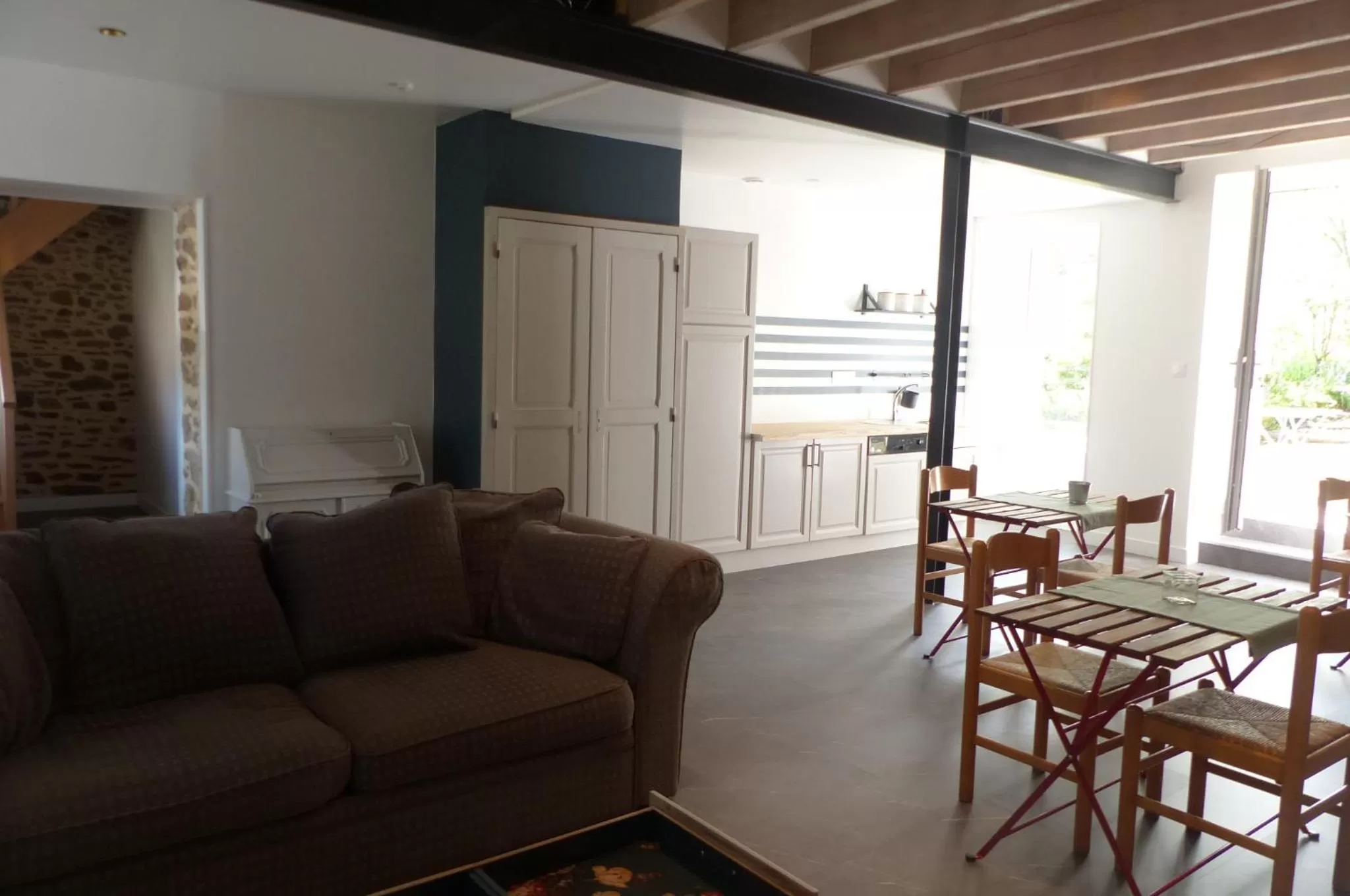 Kitchen or kitchenette, Seating Area in Maison d'hôtes KerCalow, Chambres d'hôtes
