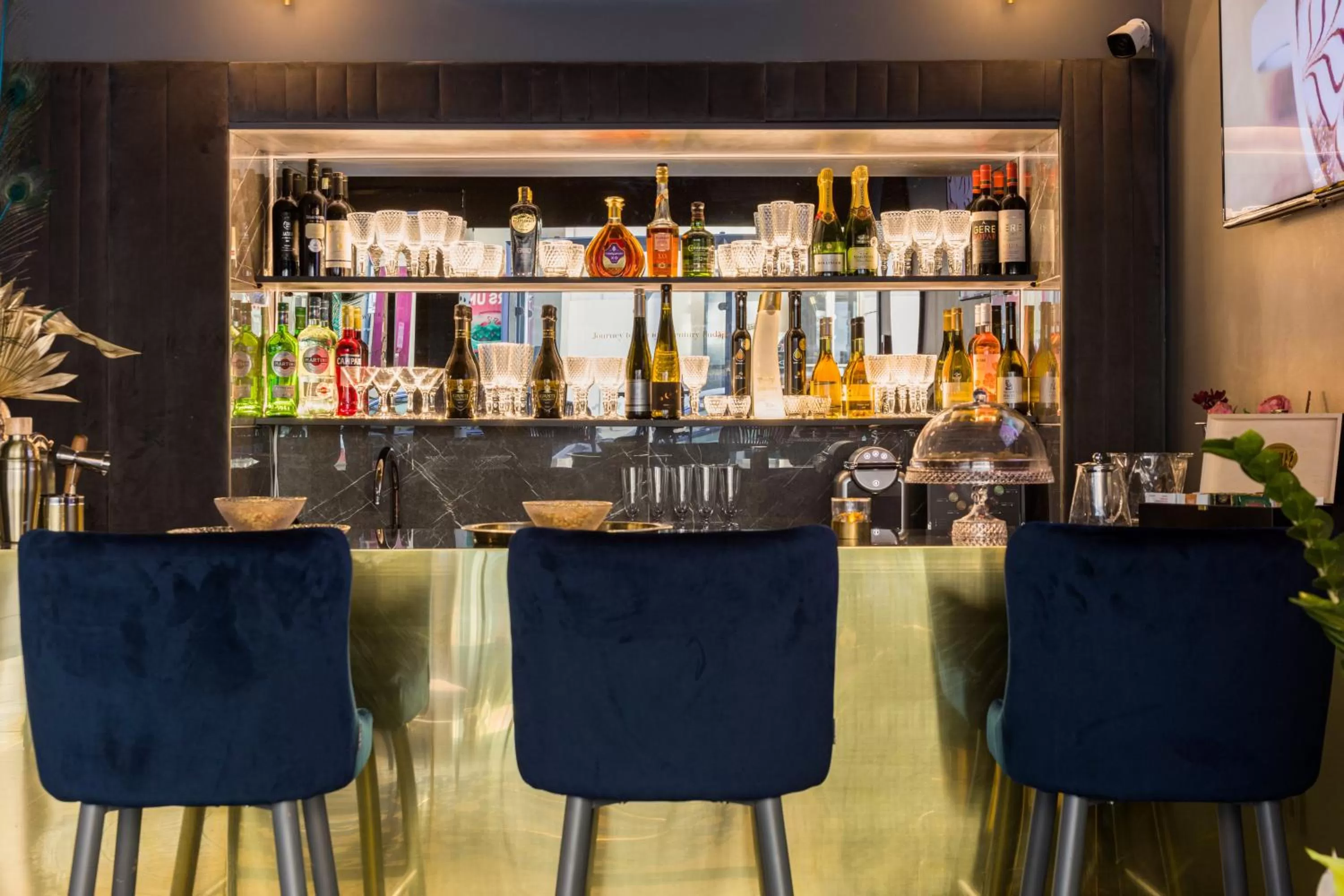 Lounge or bar in Noble Boutique Hotel - Adults Only