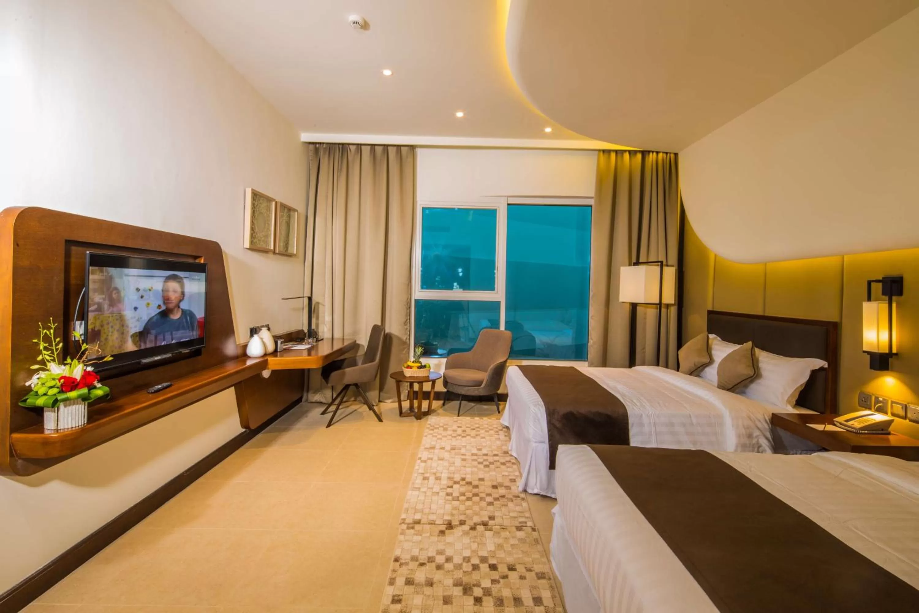 Photo of the whole room, Bed in Arch Hotel