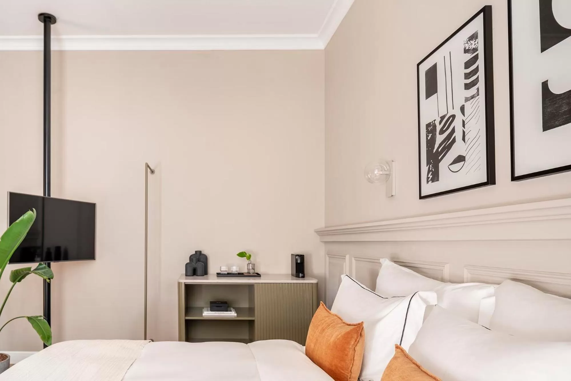 Bed in Hotel Noel - A Boutique Experience by Albi Collection