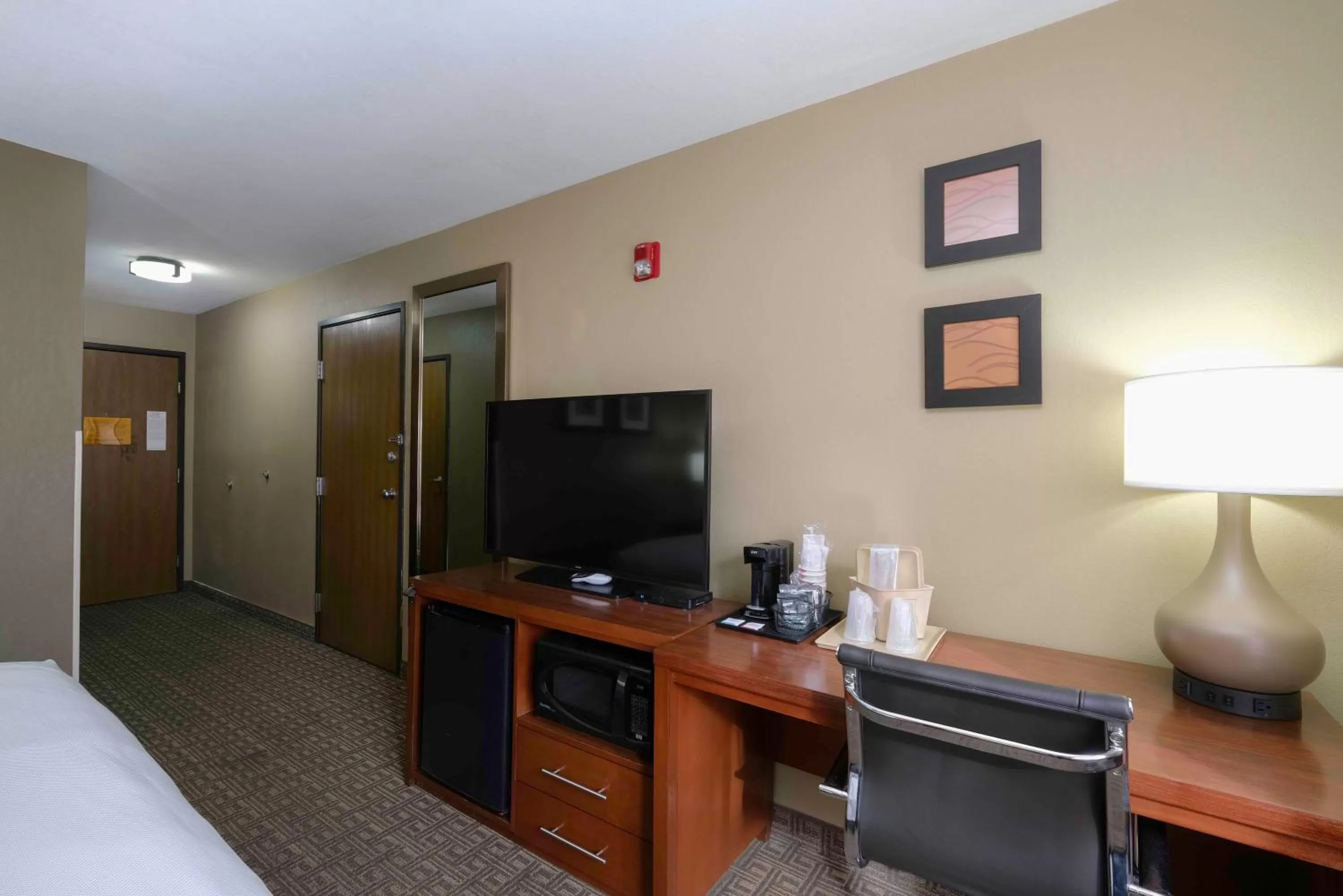 Bed in Comfort Inn Near Gila National Forest