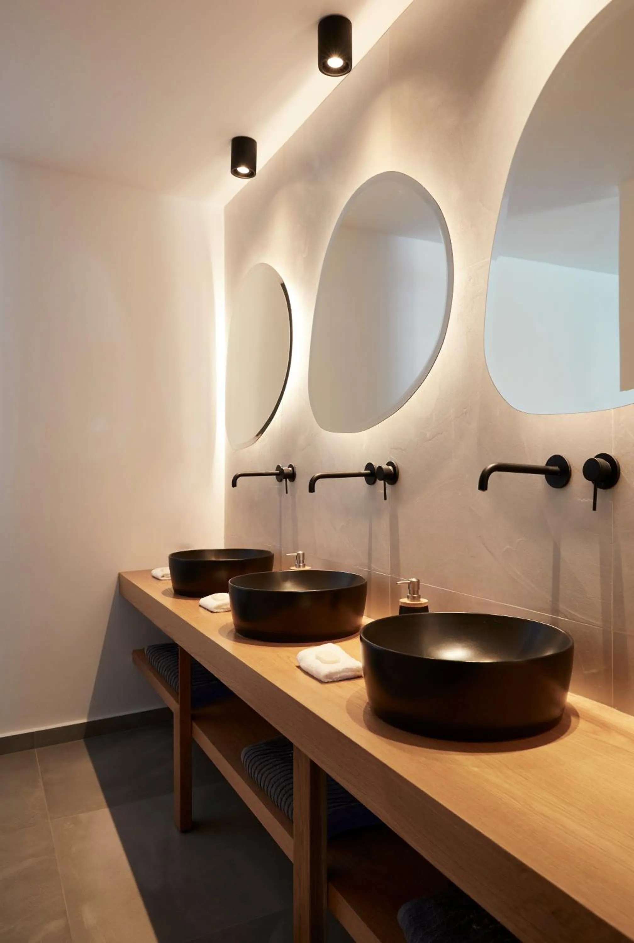 Bathroom in Kalisti Hotel & Suites