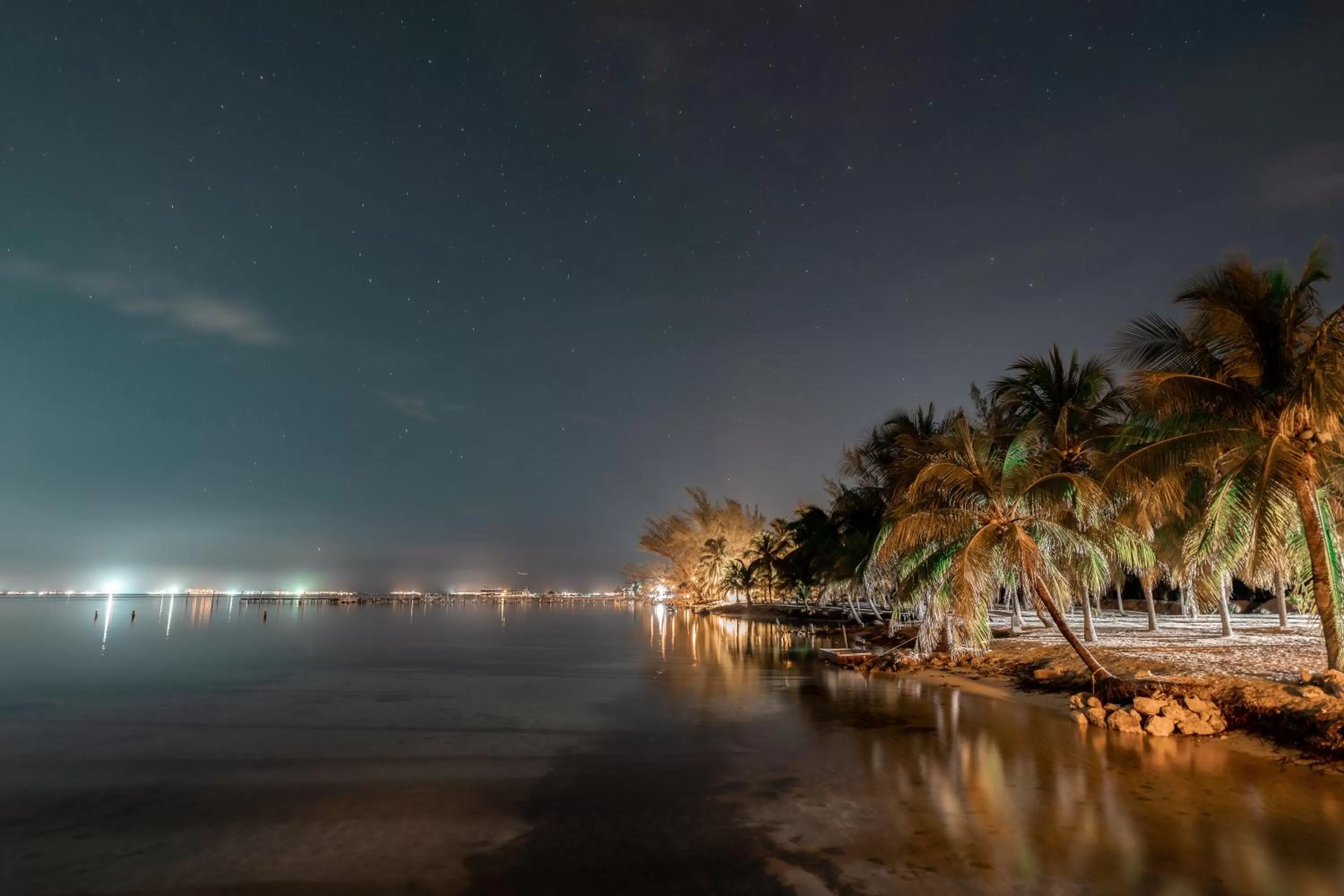 Beach in Nomads Hotel, Hostel & Beachclub