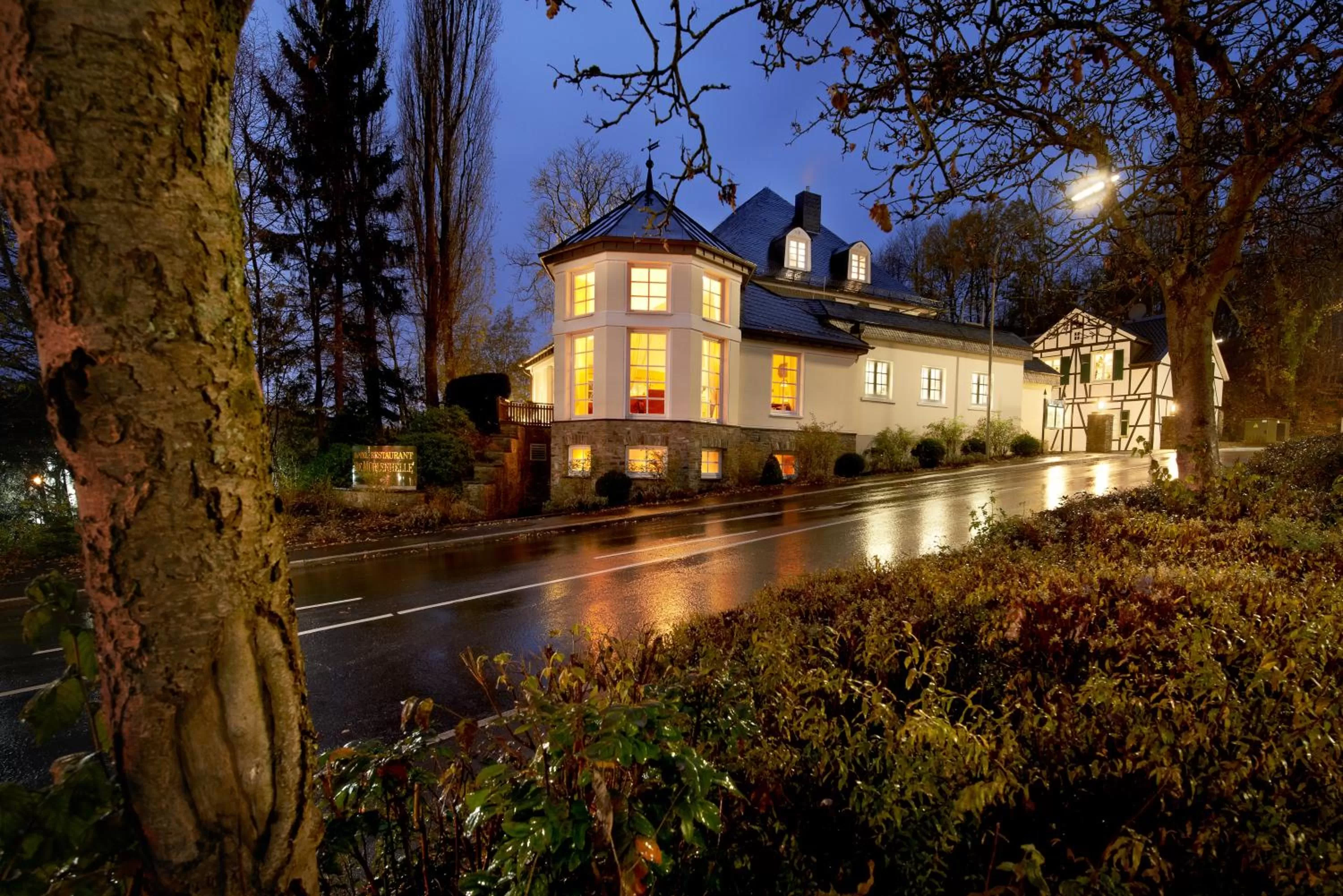 Property Building in Mühlenhelle