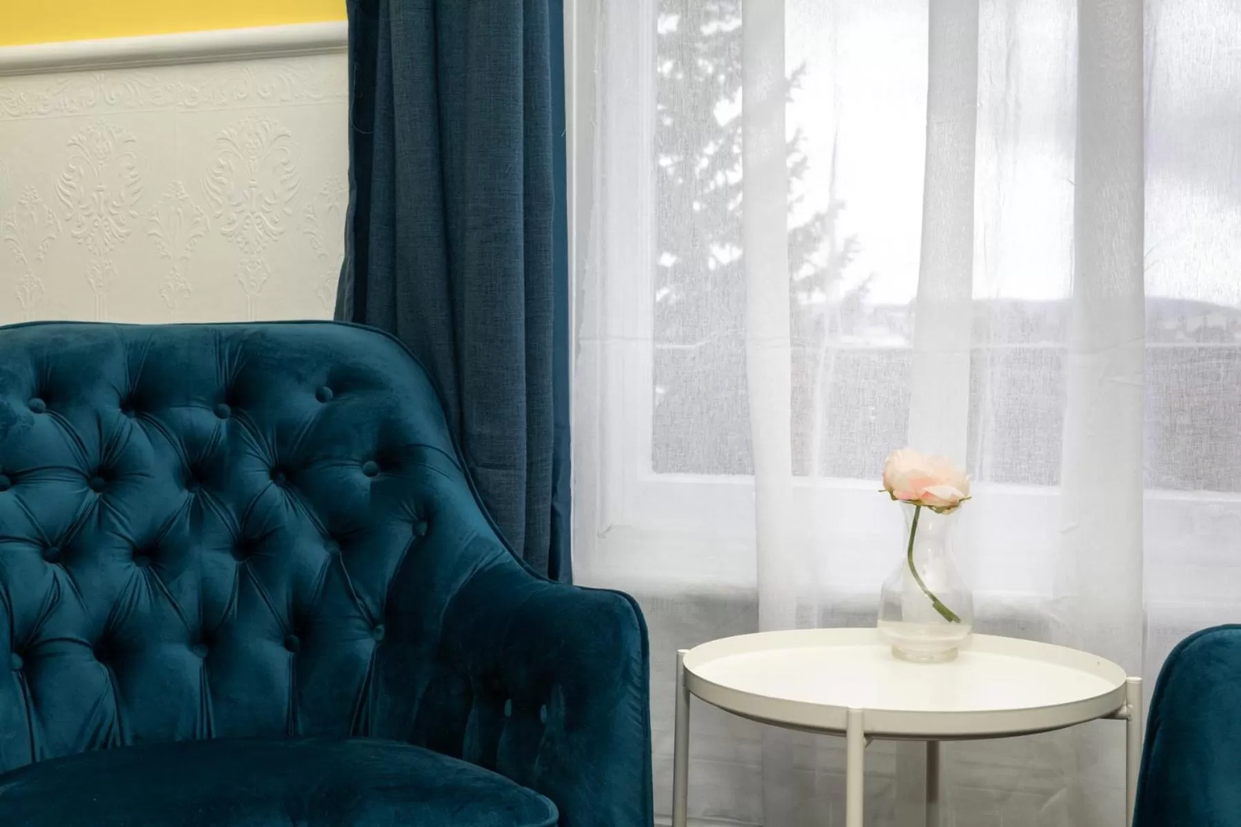 Seating area in The Dragonfly Inn