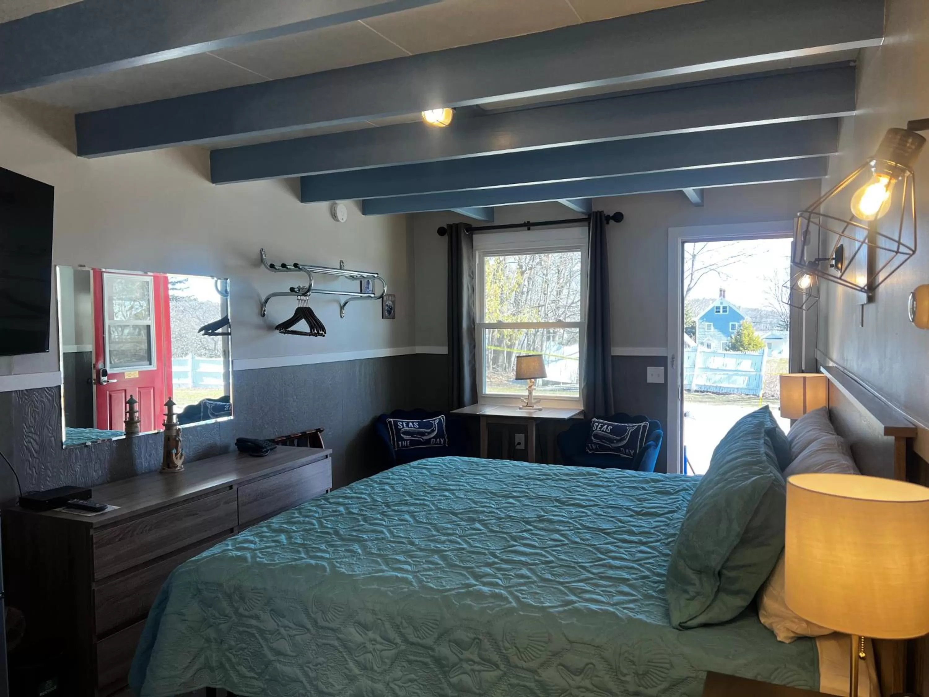 Bed in Claddagh Motel & Suites