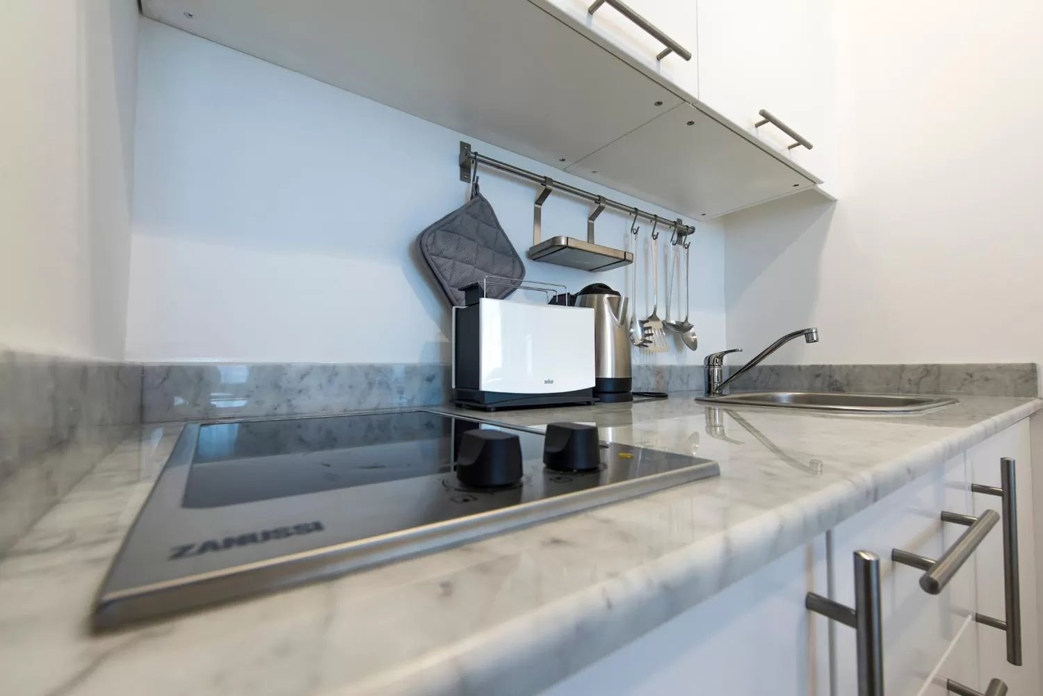 Kitchen/Kitchenette in Sedra Residence