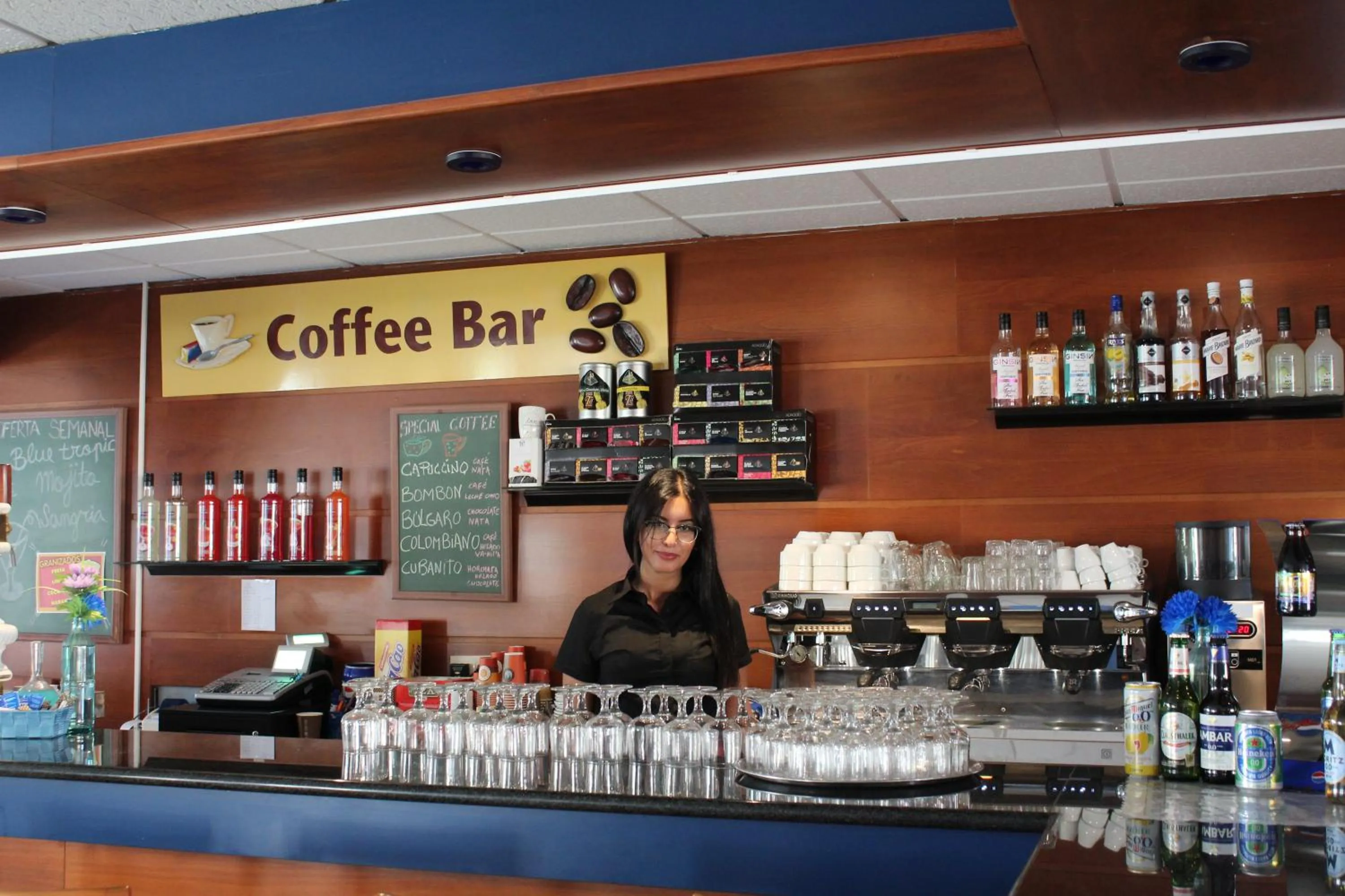 Lounge or bar in Hotel Esplendid