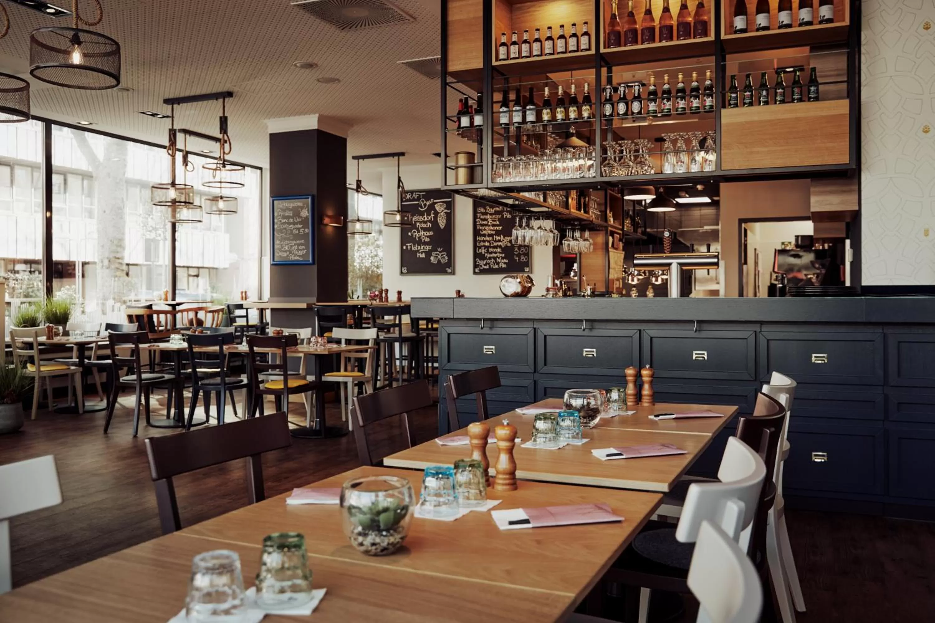 Restaurant/places to eat in Hotel Mondial am Dom Cologne MGallery