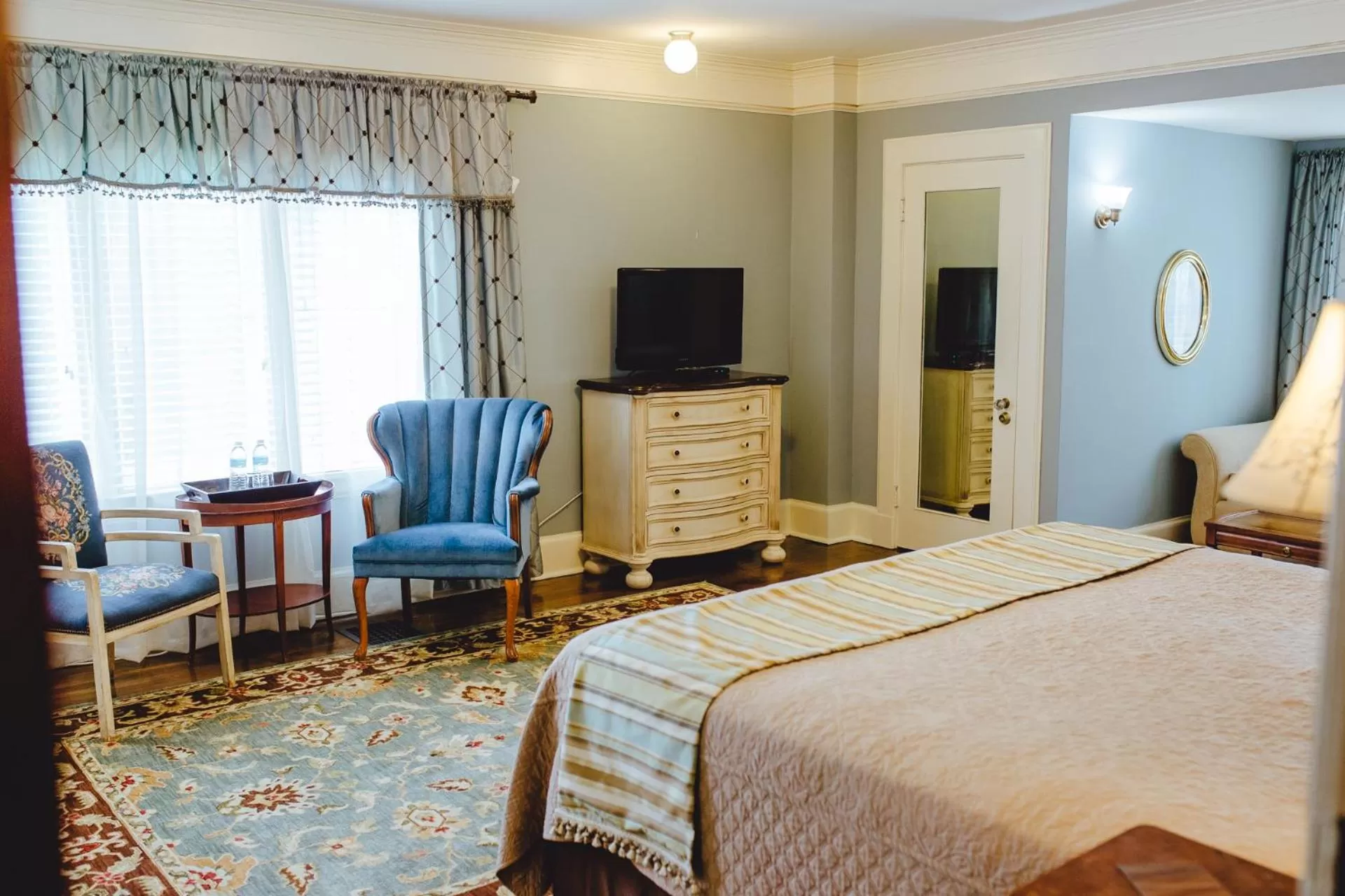 Bed in Leonard at Logan House