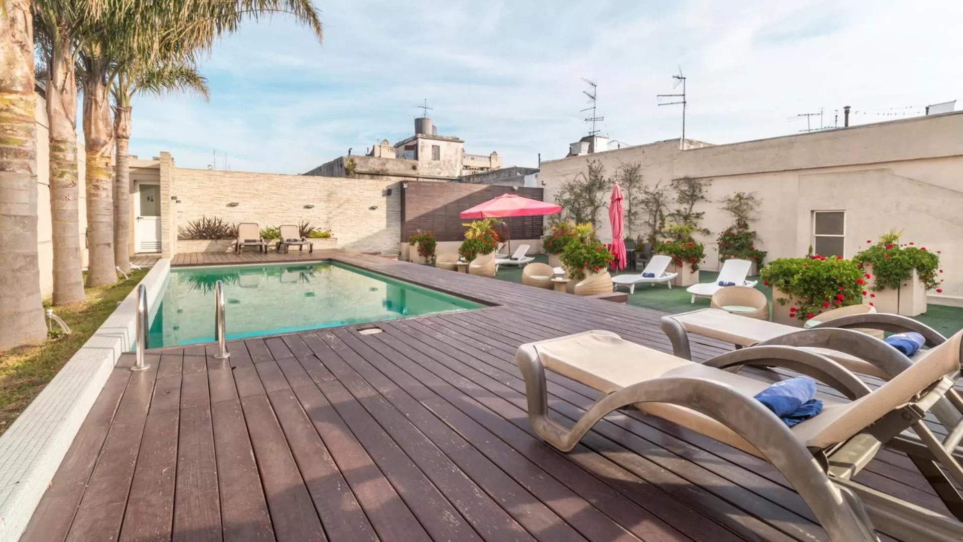 Swimming pool in DON Boutique Hotel Montevideo