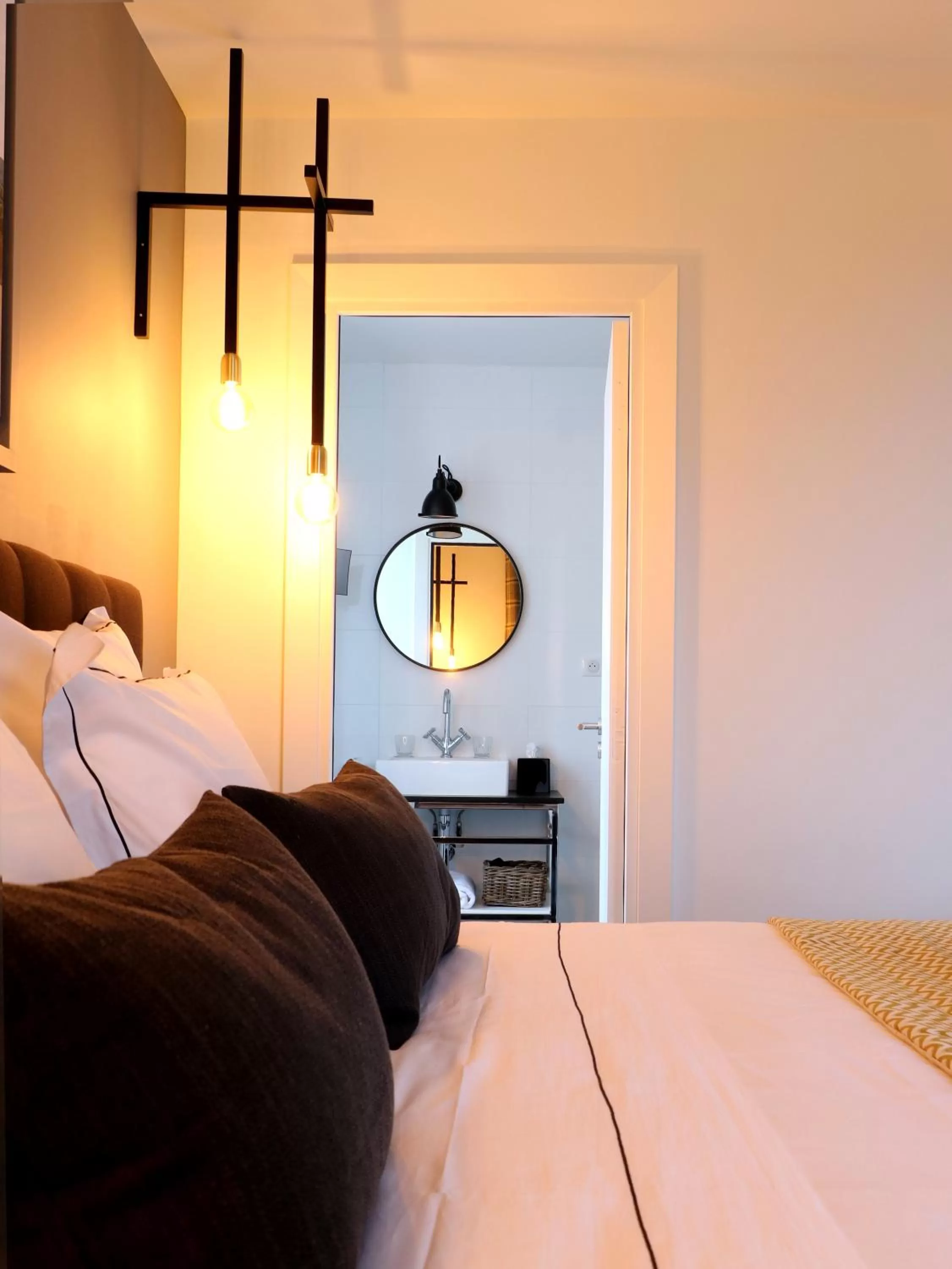 Photo of the whole room, Bed in Hôtel-Restaurant Bel Ami