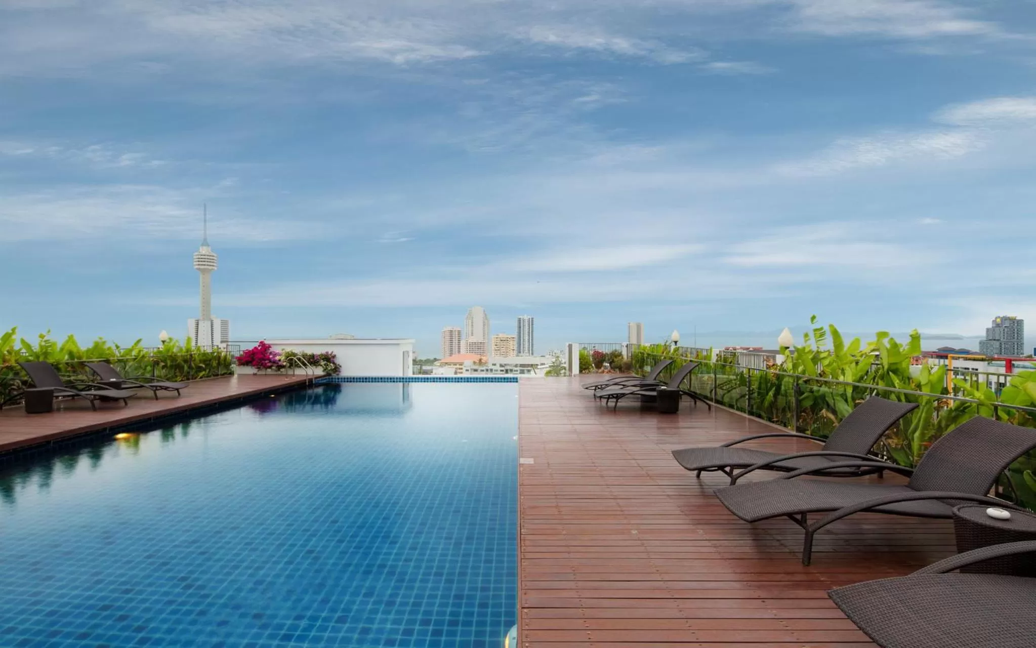 Swimming pool in Aiyara Grand Hotel