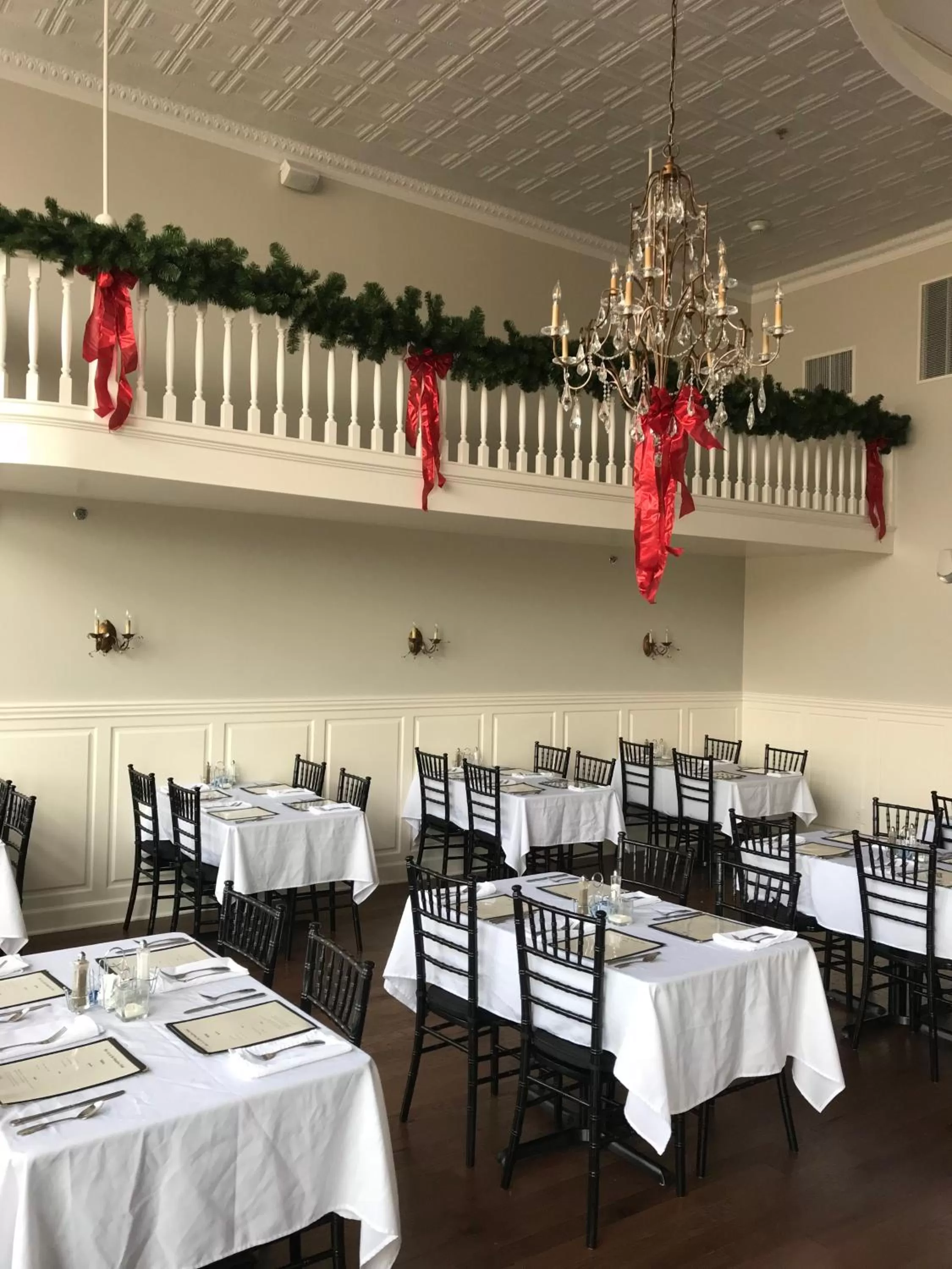 Dining area in Meadows Hotel
