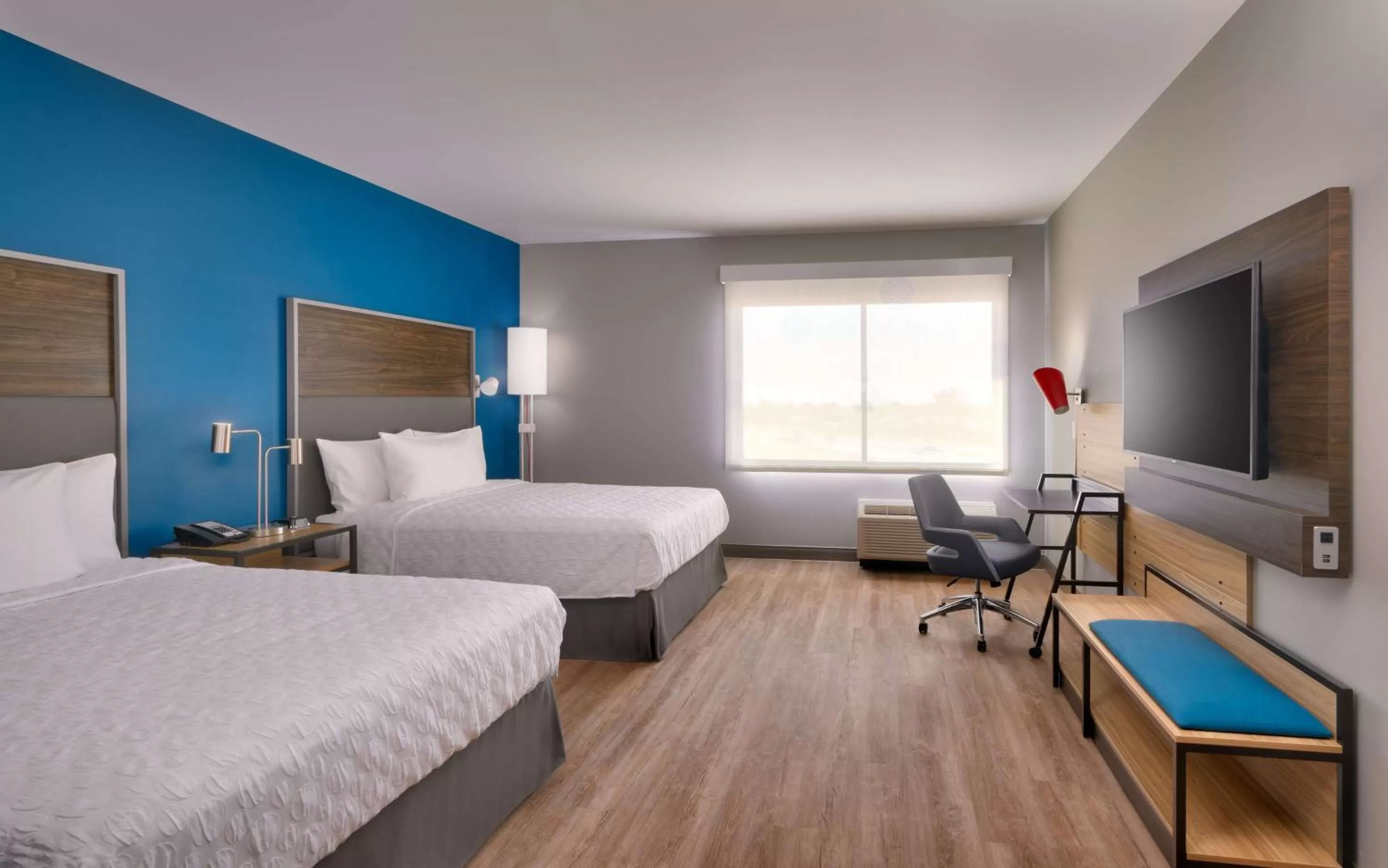 Bedroom, Bed in Tru By Hilton Clearfield Hill Air Force Base, Ut