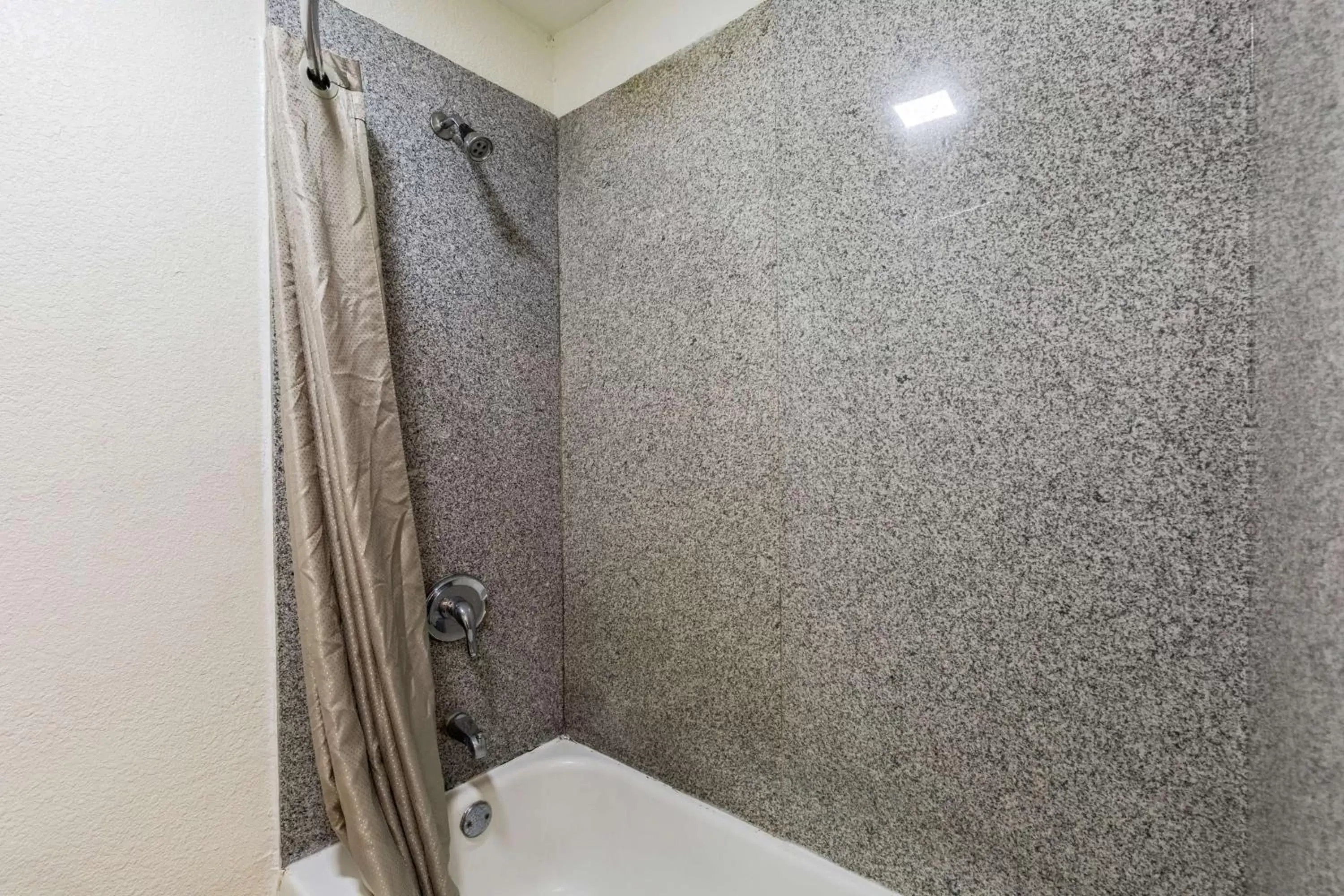 King Room with Roll-in Shower - Disability Access - Non-Smoking in Quality Inn & Suites Port Lavaca near Lighthouse Beach King Room with Roll-in Shower - Disability Access - Non-Smoking in Quality Inn & Suites Port Lavaca near Lighthouse Beach