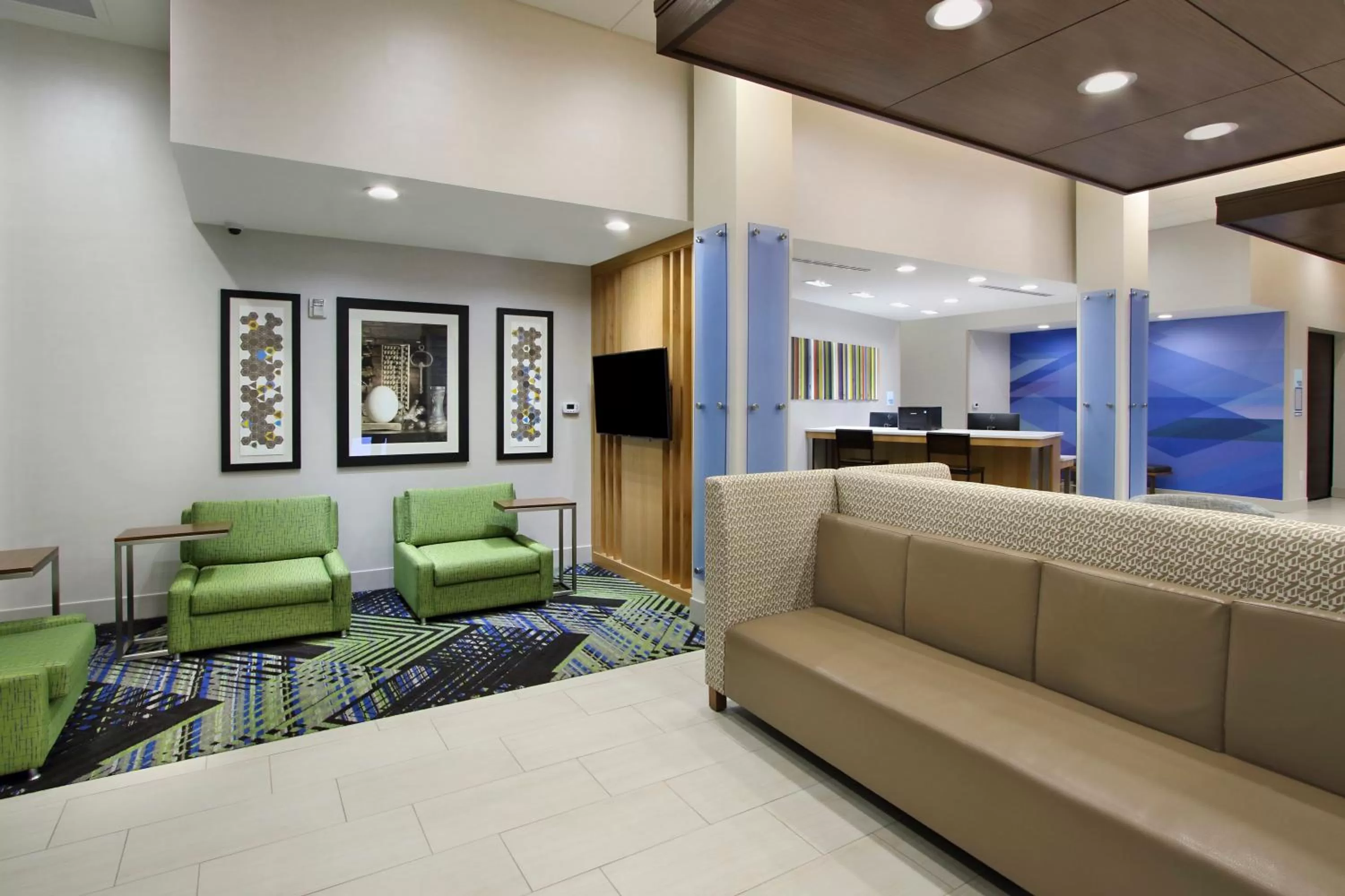 Property building in Holiday Inn Express & Suites Dallas Frisco NW Toyota Stdm by IHG